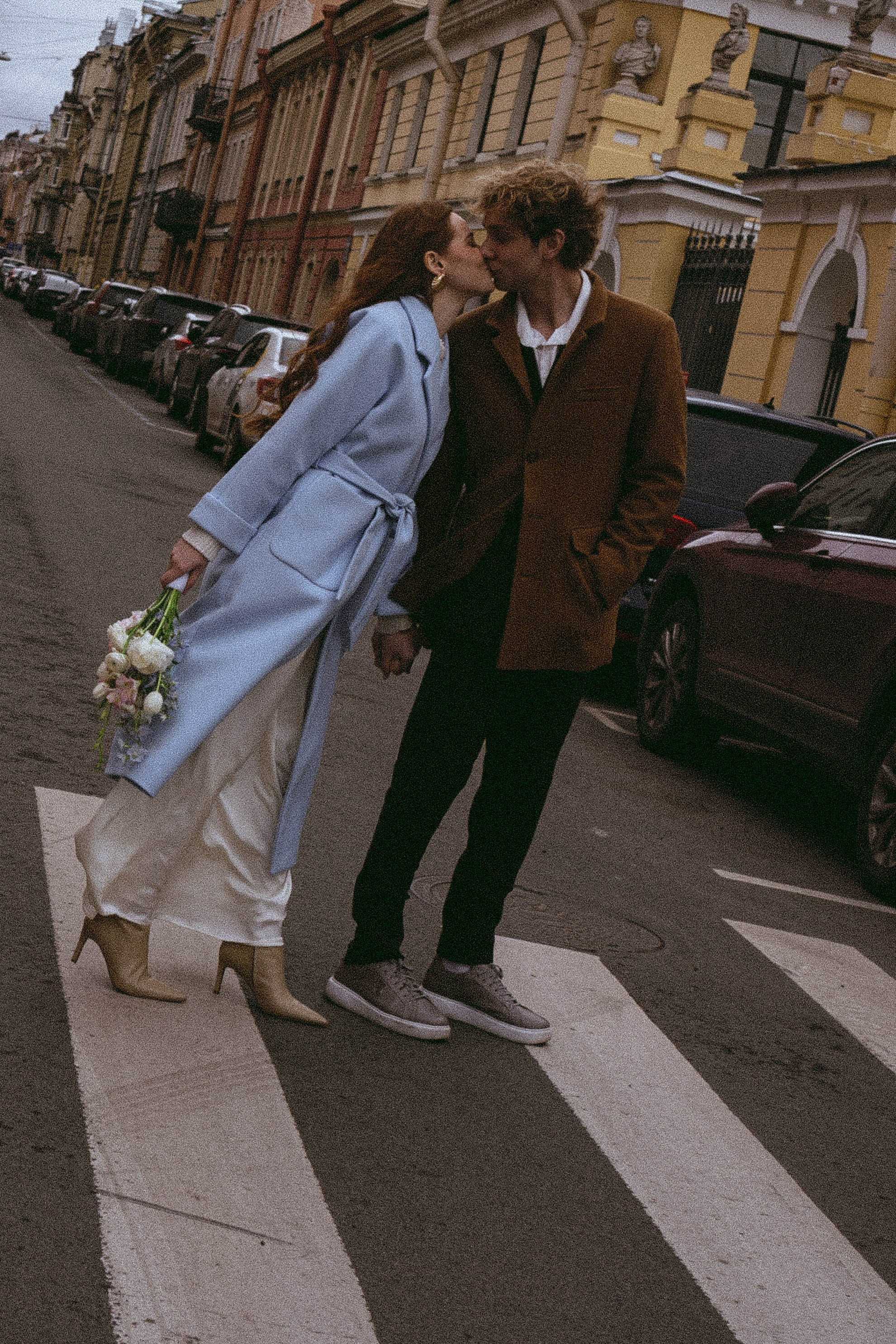 СВАДЕБНАЯ СЬЕМКА В ОТЕЛЕ. СБОРЫ ЖЕНИХА И НЕВЕСТЫ И ТАКЖЕ ТОР И ПОДГОТОВКА К ПРОГУЛКЕ И ПРОГУЛКА ПО ПЕТРОГРАДКЕ. Профессиональный фотограф, Санкт-Петербург — Виктория Богомолова