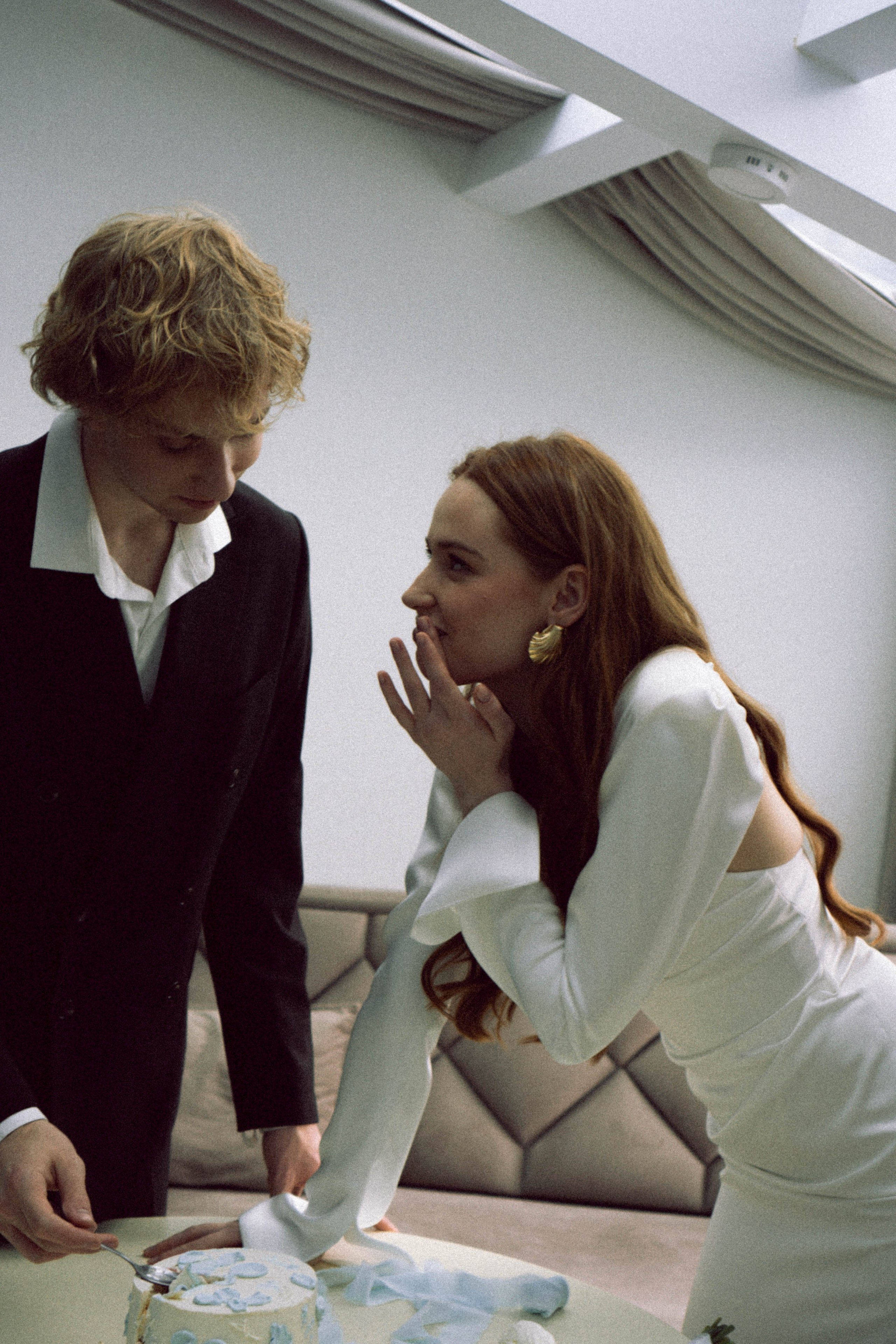 СВАДЕБНАЯ СЬЕМКА В ОТЕЛЕ. СБОРЫ ЖЕНИХА И НЕВЕСТЫ И ТАКЖЕ ТОР И ПОДГОТОВКА К ПРОГУЛКЕ. Профессиональный фотограф, Санкт-Петербург — Виктория Богомолова