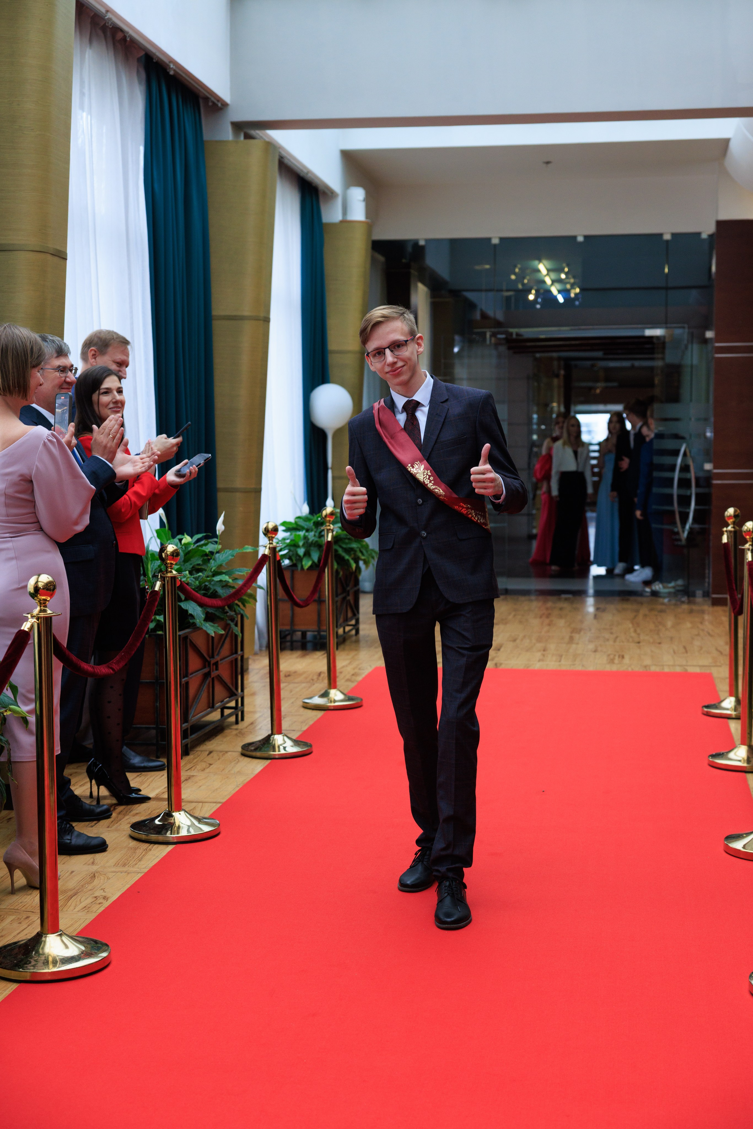 Выпускной лицея 244. Фотограф Александр Заломаев