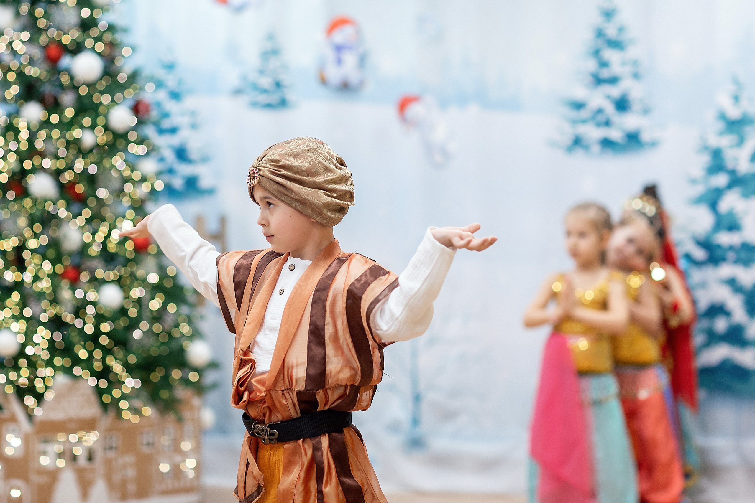 Утренник_"Веселый балаганчик» 2024. Семейный фотограф в Санкт-Петербурге