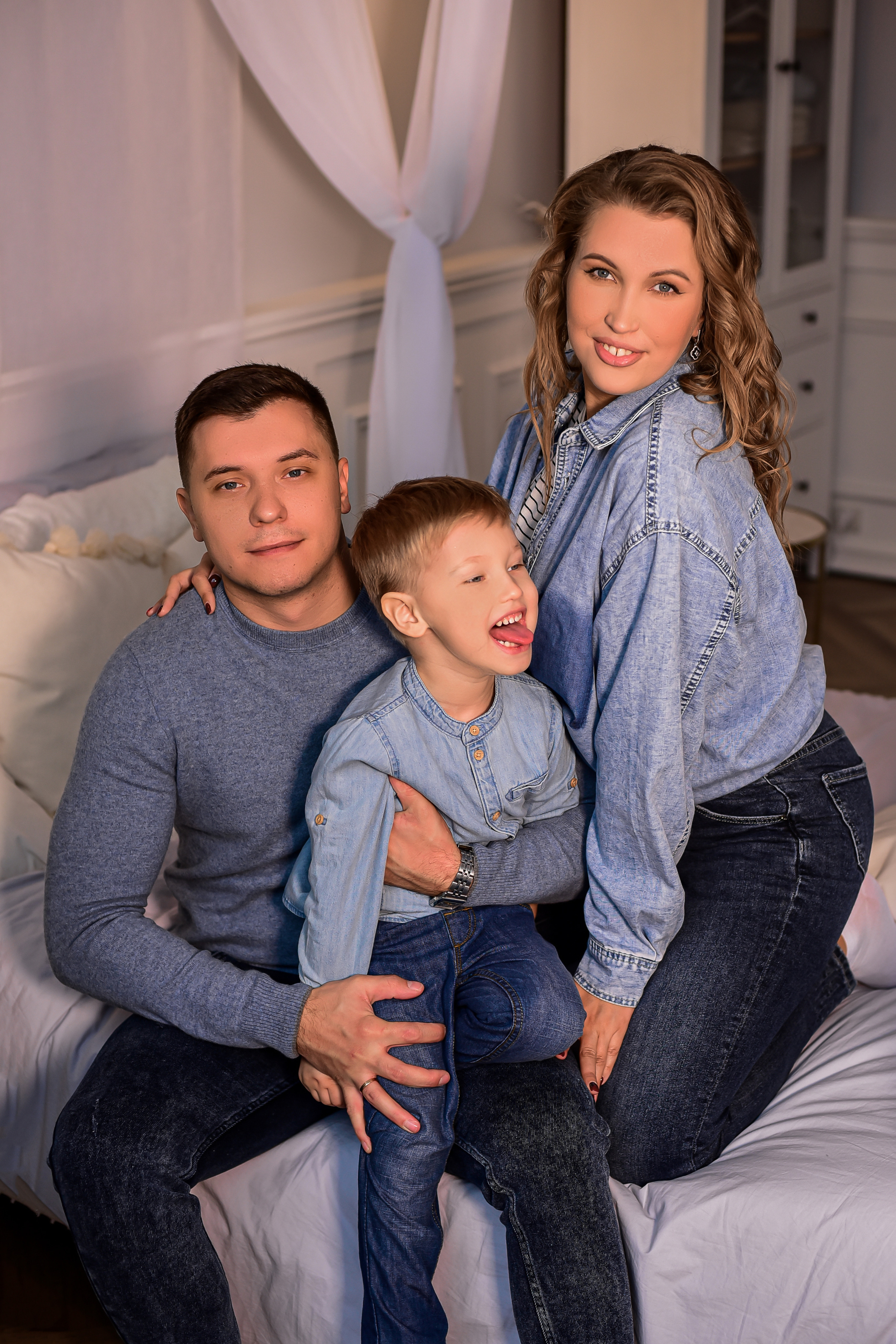 Семейные фотографии. Семейный и свадебный фотограф в Донецке Донская Анастасия