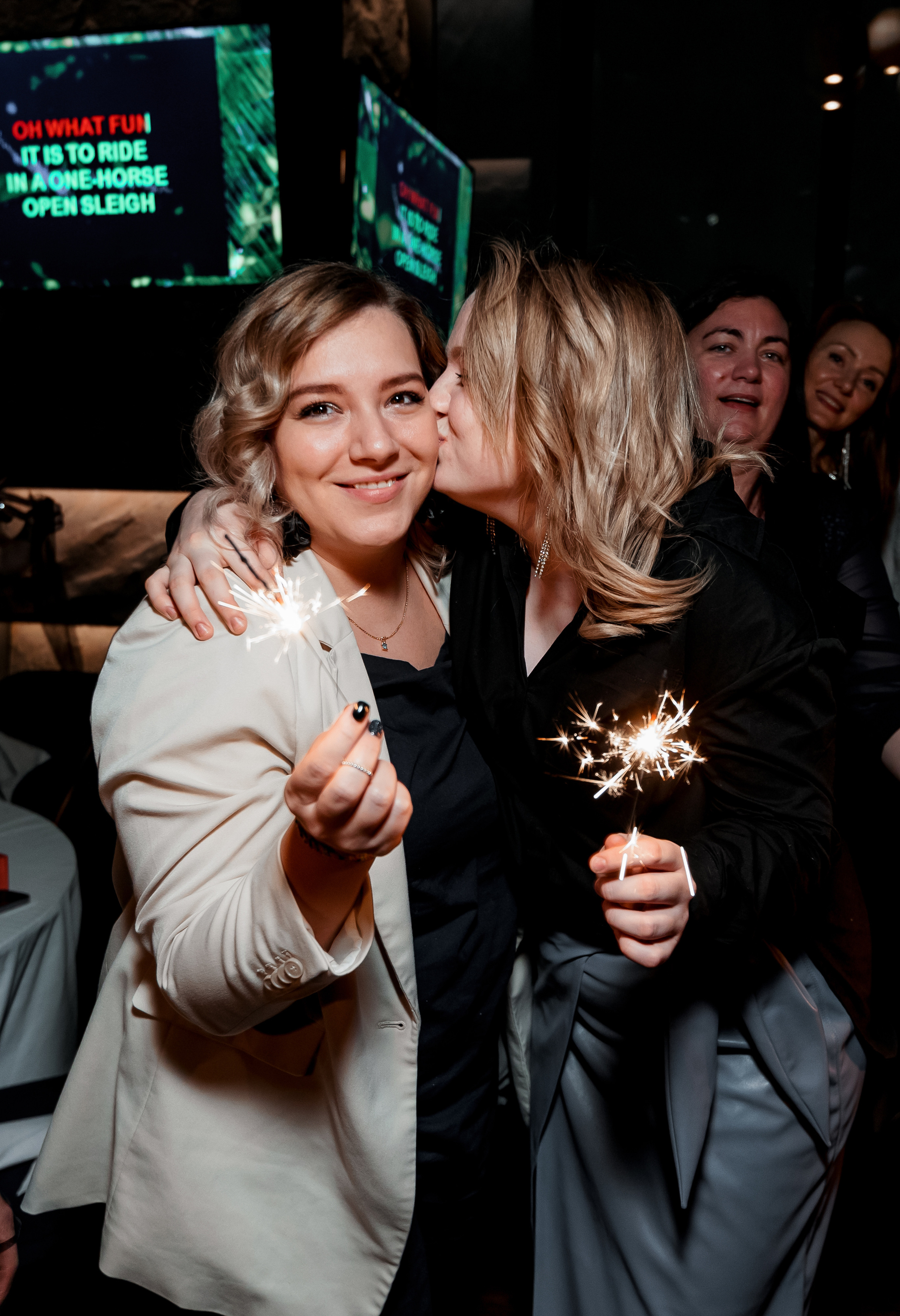 Корпоратив Ольги Гогаладзе — ProFinansy 2023. Репортажный фотограф Семён Борисов | Москва