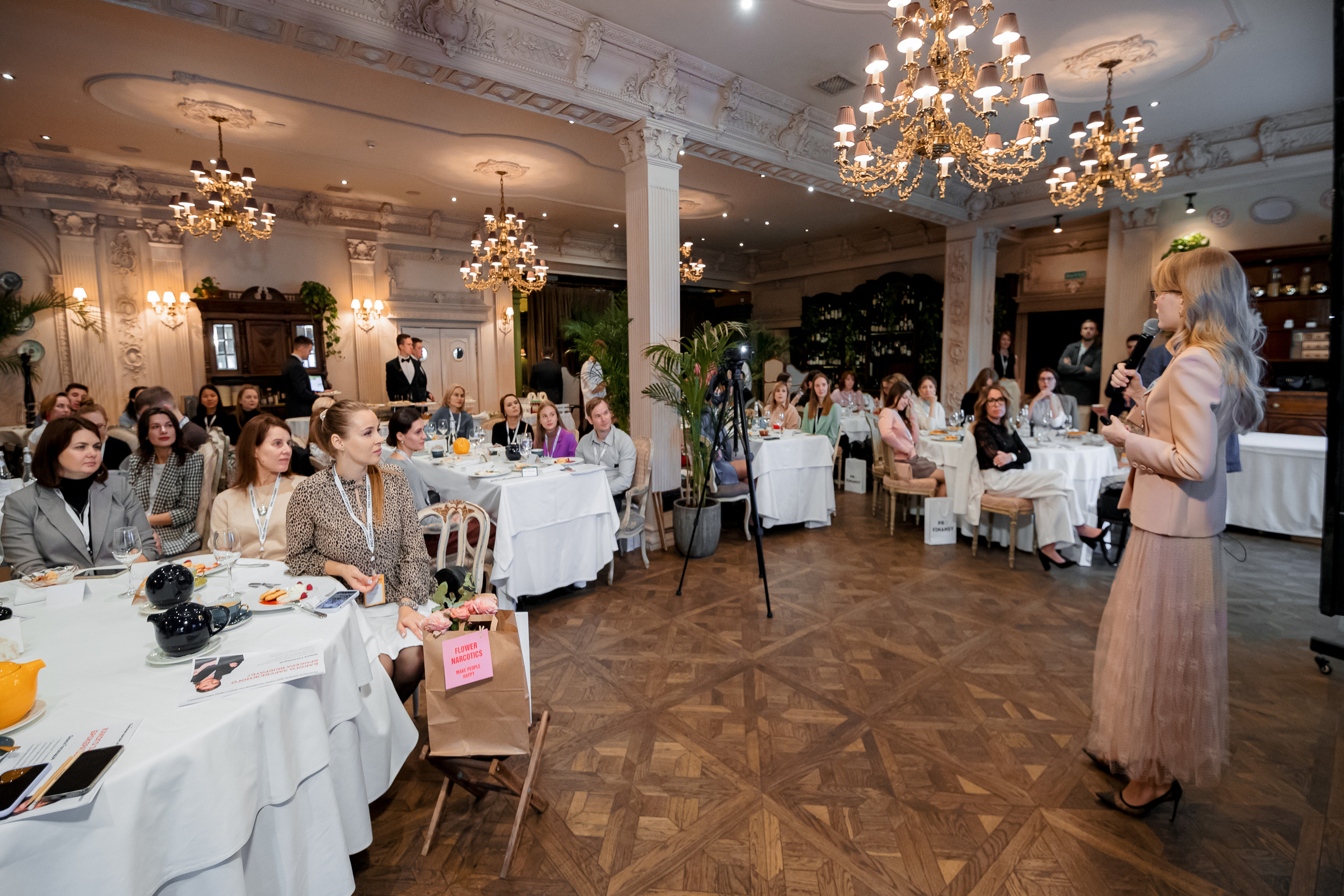 Завтрак закрытого клуба инвесторов Pro.Finansy. Репортажный фотограф Семён Борисов | Москва