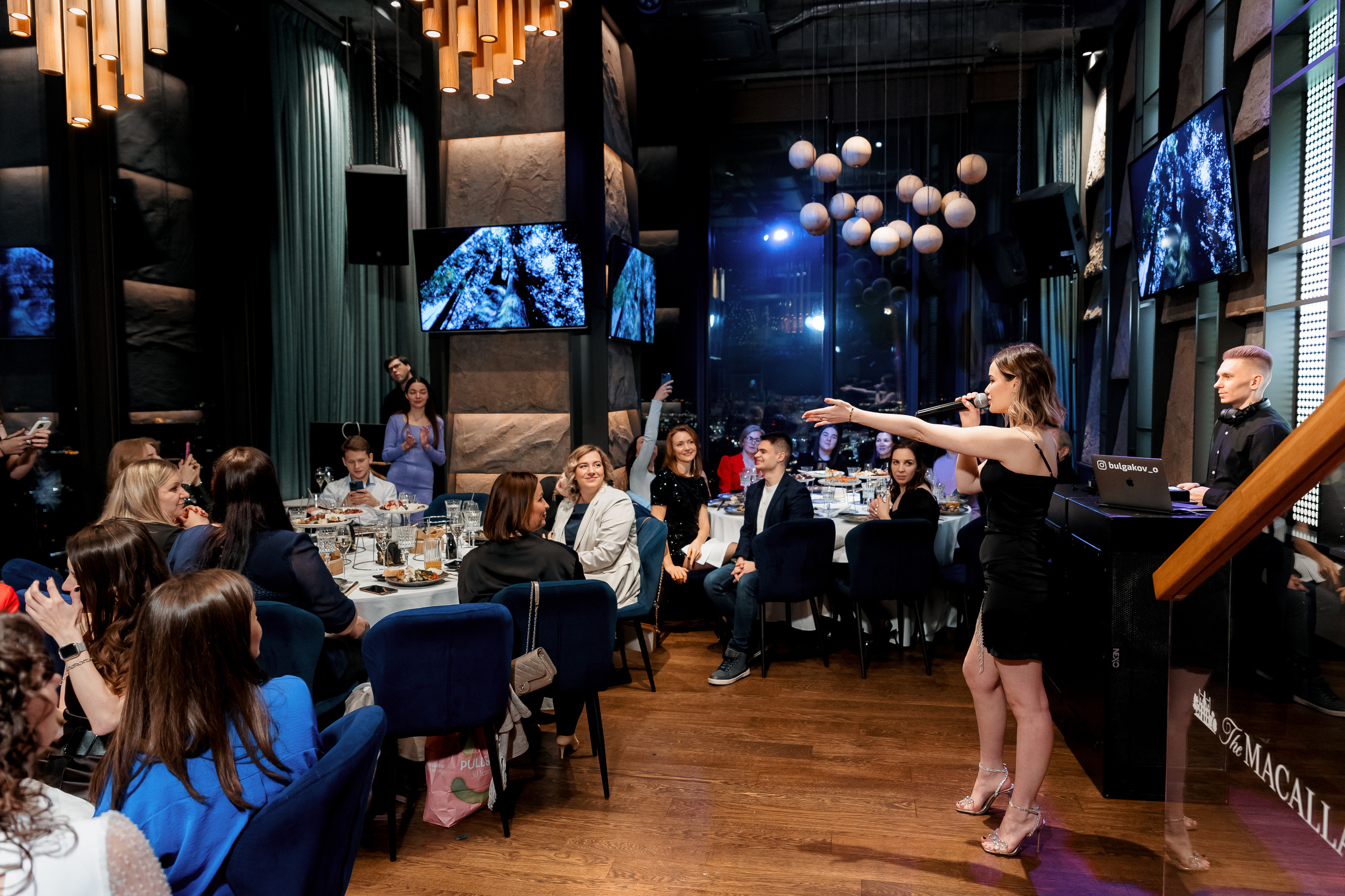 Корпоратив Ольги Гогаладзе — ProFinansy 2023. Репортажный фотограф Семён Борисов | Москва