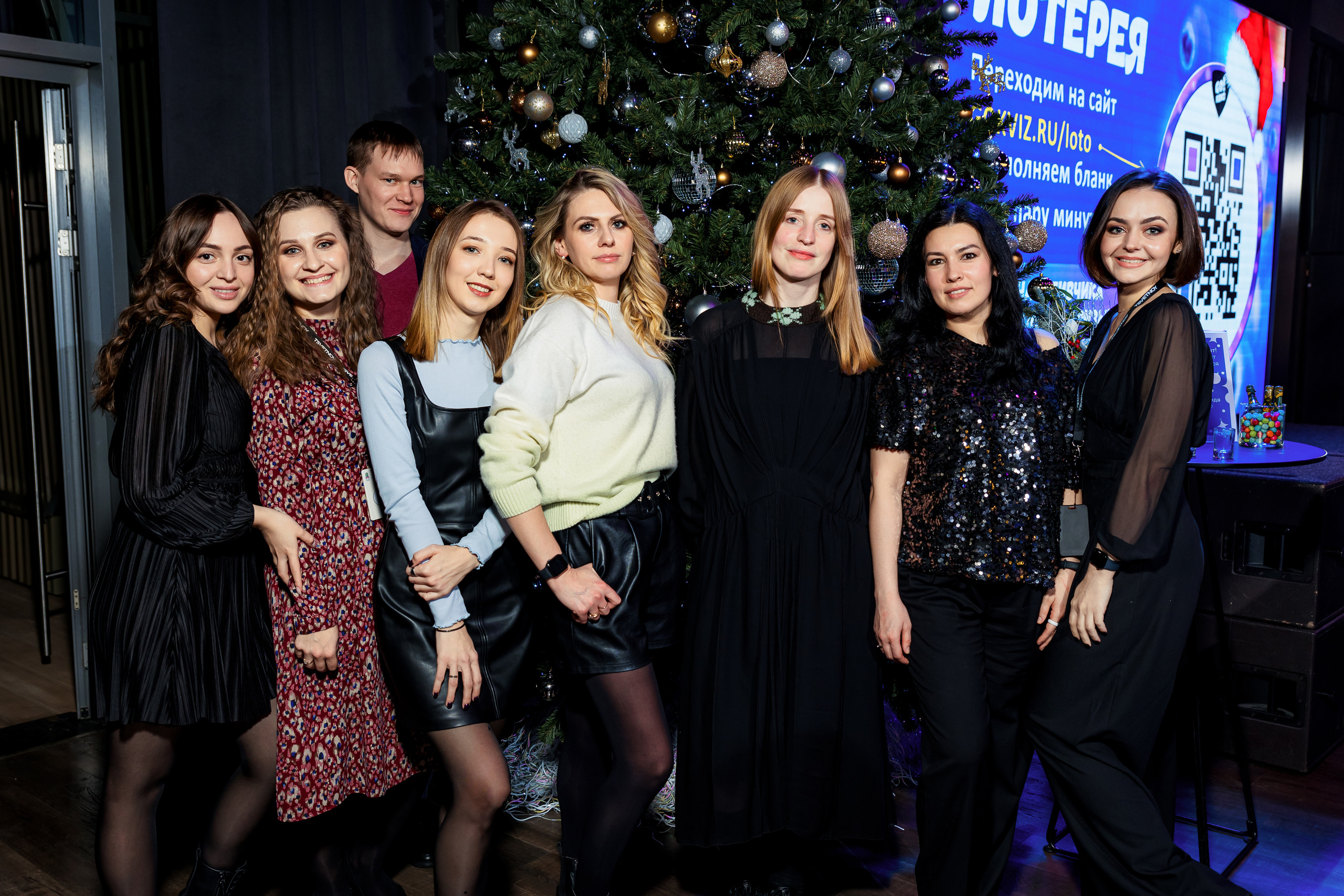 Новогодний корпоратив универмага «Цветной». Репортажный фотограф Семён Борисов | Москва