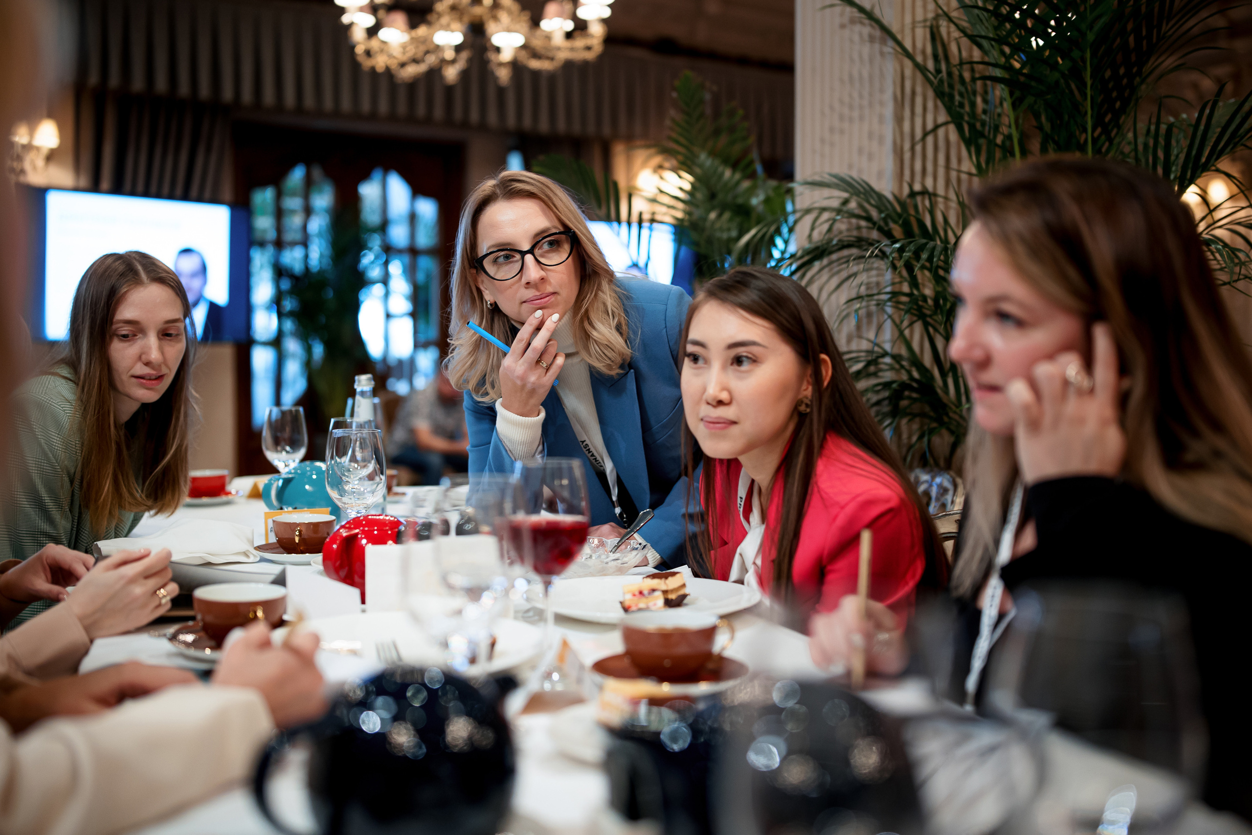 Завтрак закрытого клуба инвесторов Pro.Finansy. Репортажный фотограф Семён Борисов | Москва