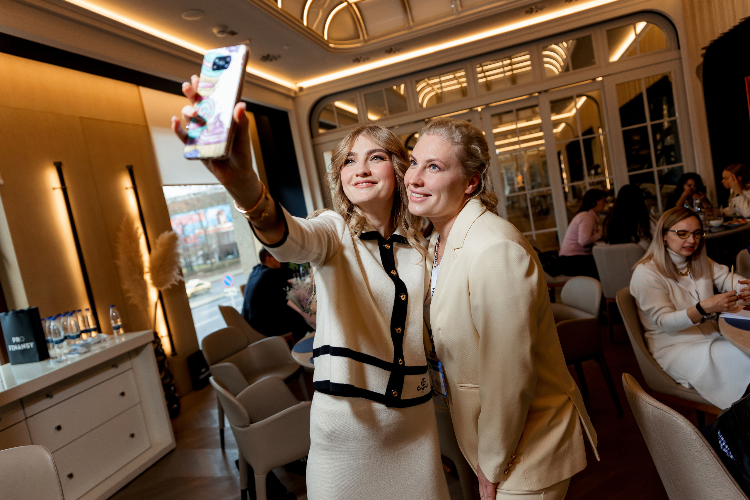 Завтрак для закрытого клуба инвесторов | ProFinansy. Репортажный фотограф Семён Борисов | Москва