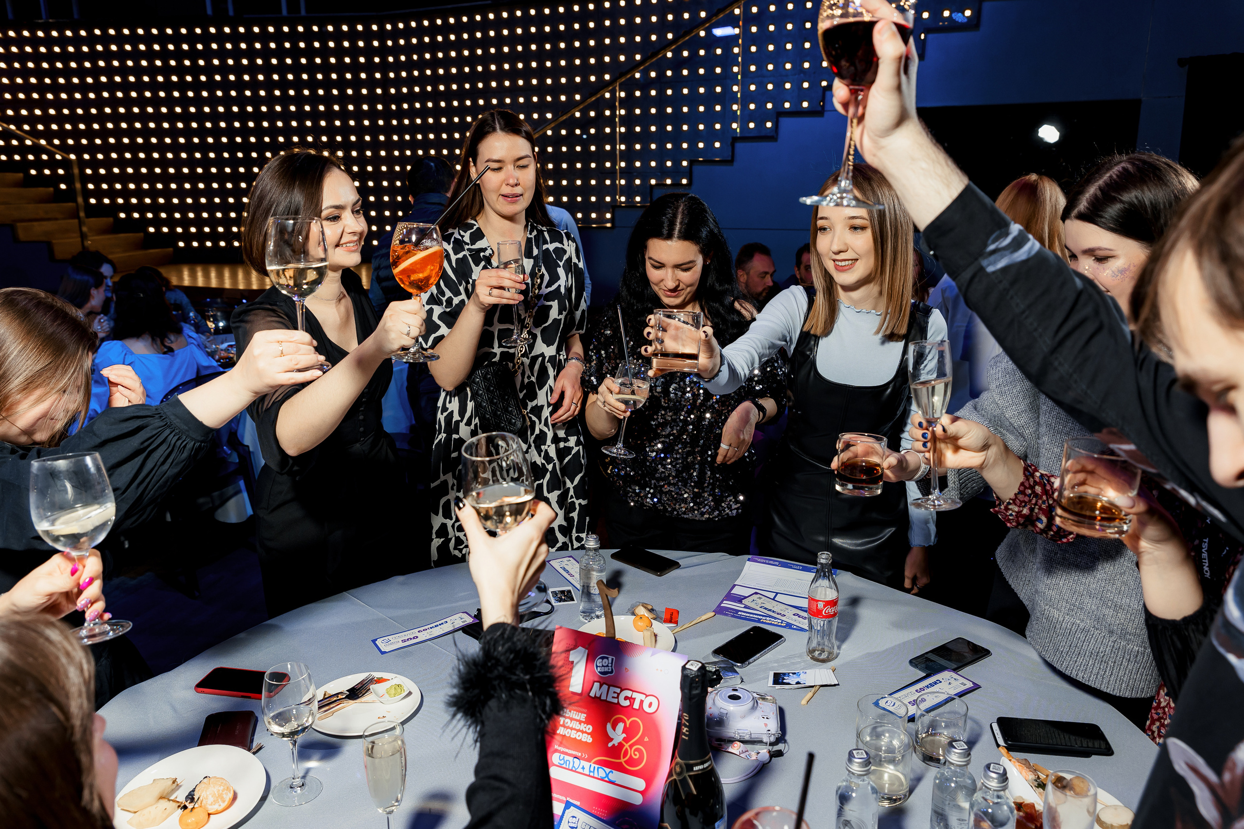 Новогодний корпоратив универмага «Цветной». Репортажный фотограф Семён Борисов | Москва