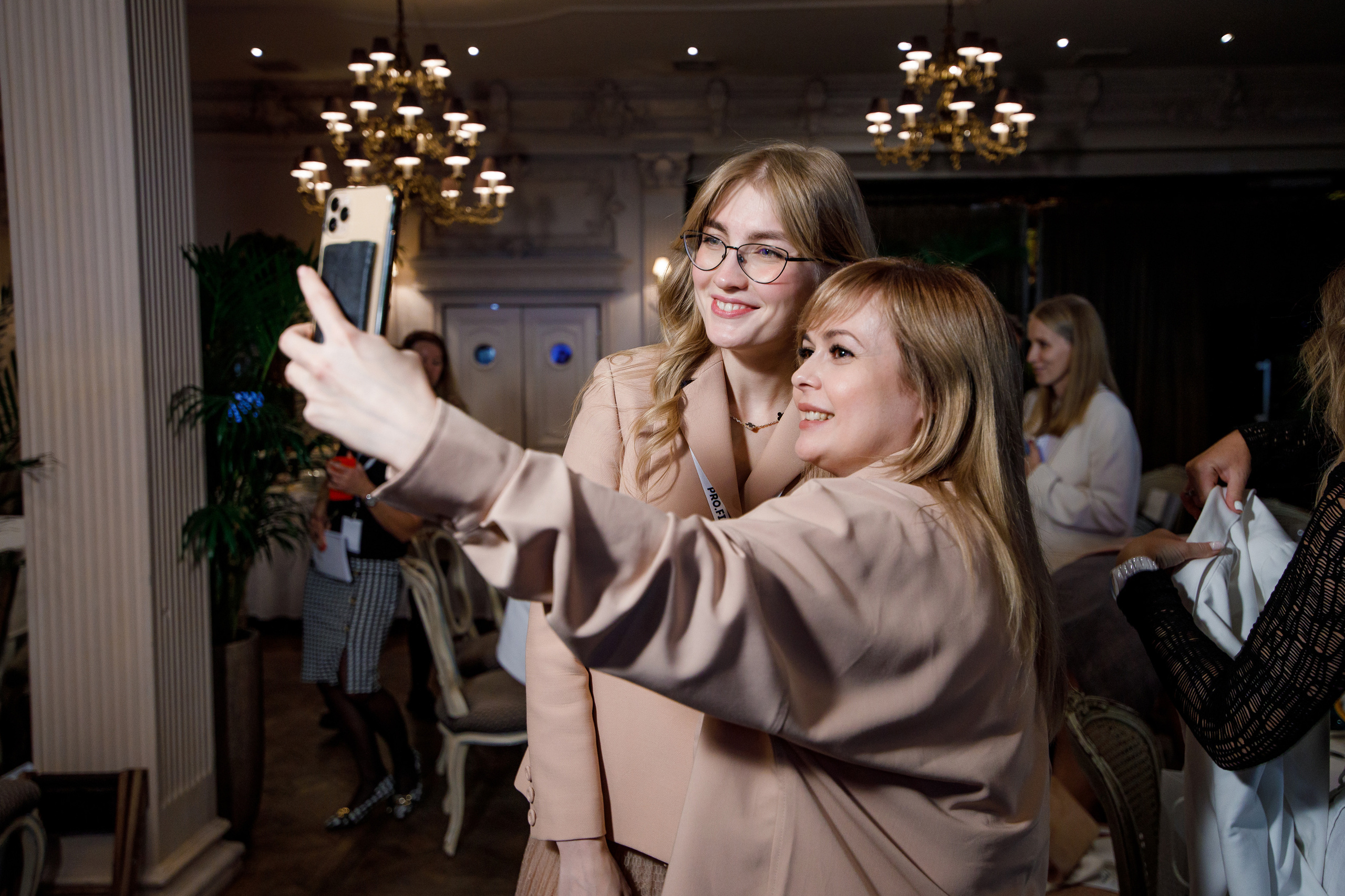 Завтрак закрытого клуба инвесторов Pro.Finansy. Репортажный фотограф Семён Борисов | Москва