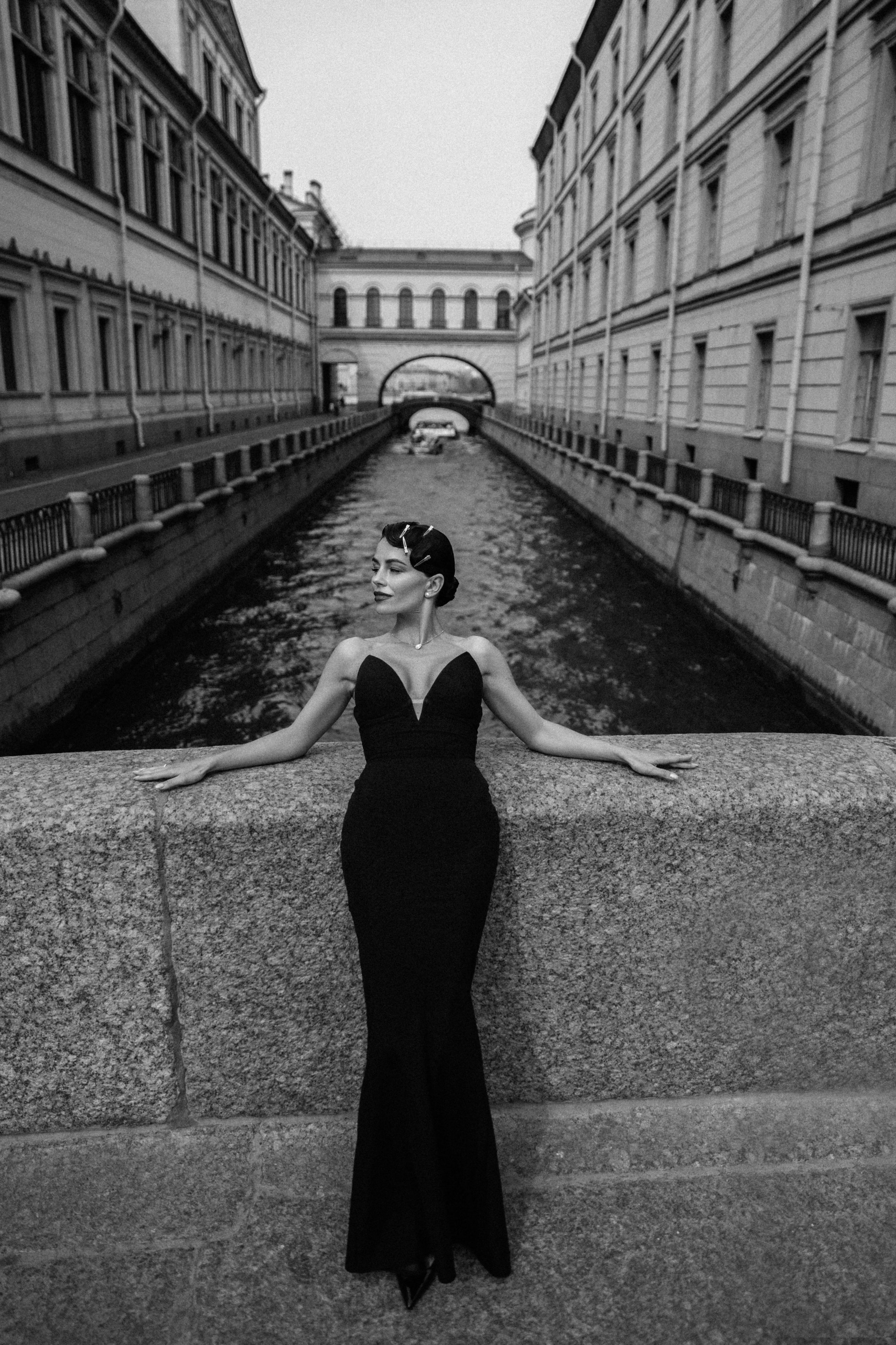 Alexandra | Winter Canal. NatalieDmi — фотосессия беременности, семейный фотограф, портрет