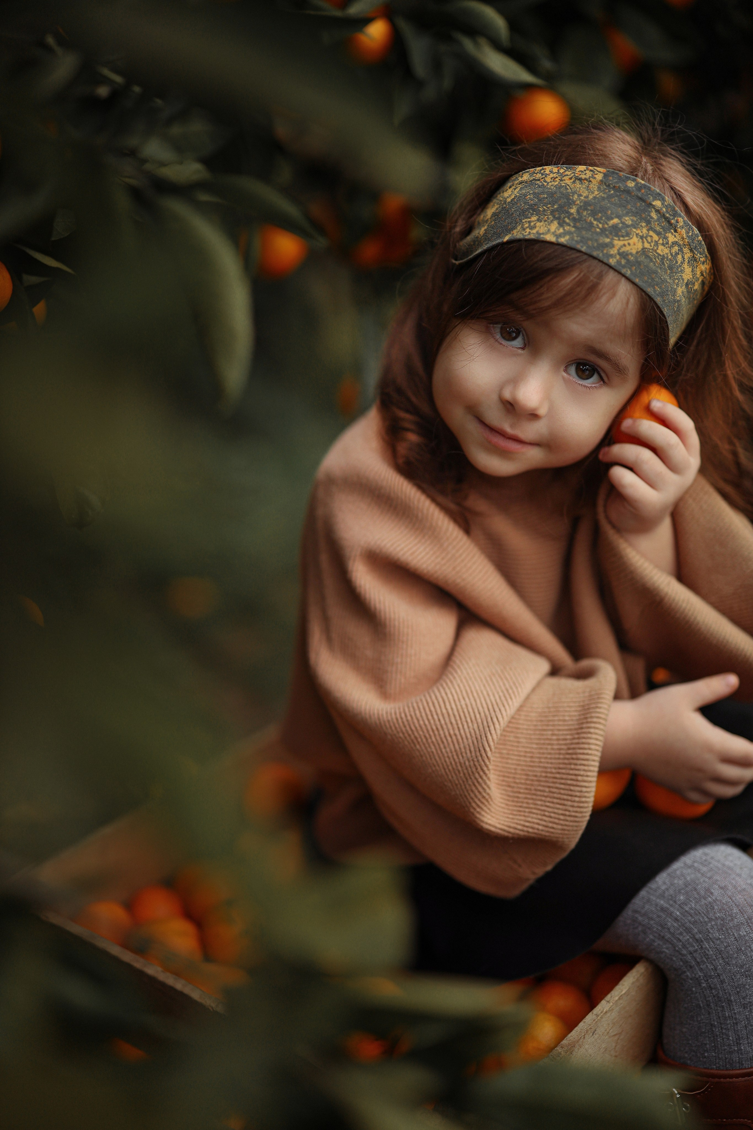 Семейная фотосессия в саду мандаринов. Свадебный и семейный фотограф в Абхазии Жанна Соснина