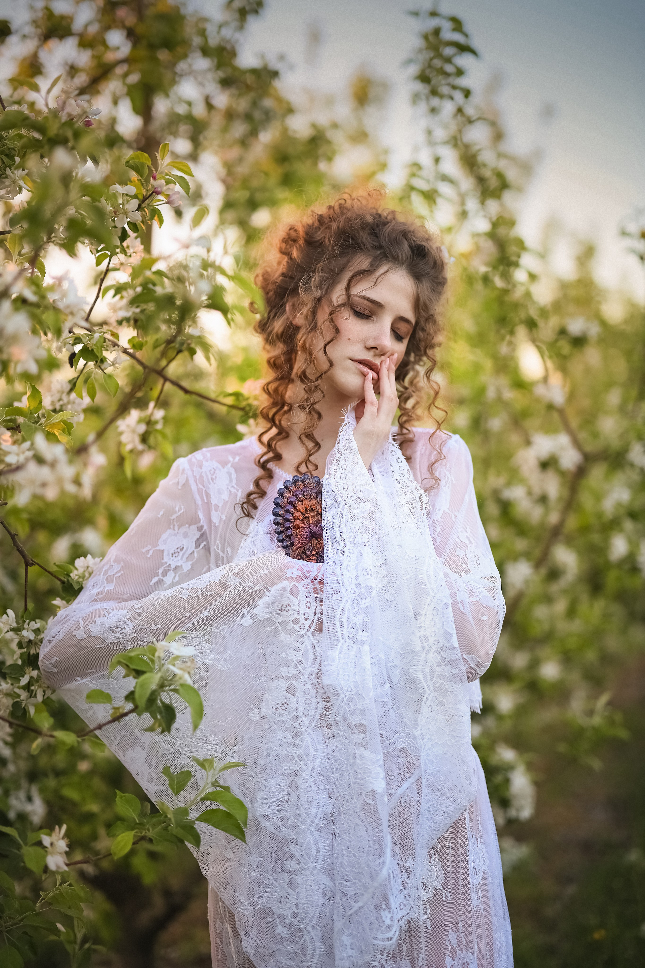 Фотосессия в яблоневом саду. Свадебный и семейный фотограф в Абхазии Жанна Соснина