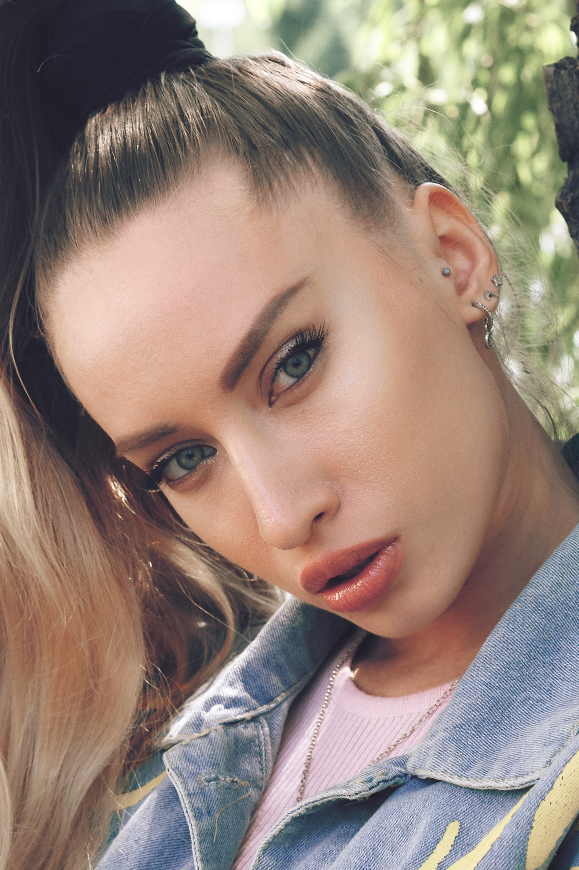 Фотограф Артём Савиных | Свадебная, репортажная, семейная съёмка Москва. Артём Савиных — профессиональный фотограф в Москве | Репортажи, свадьбы, портреты