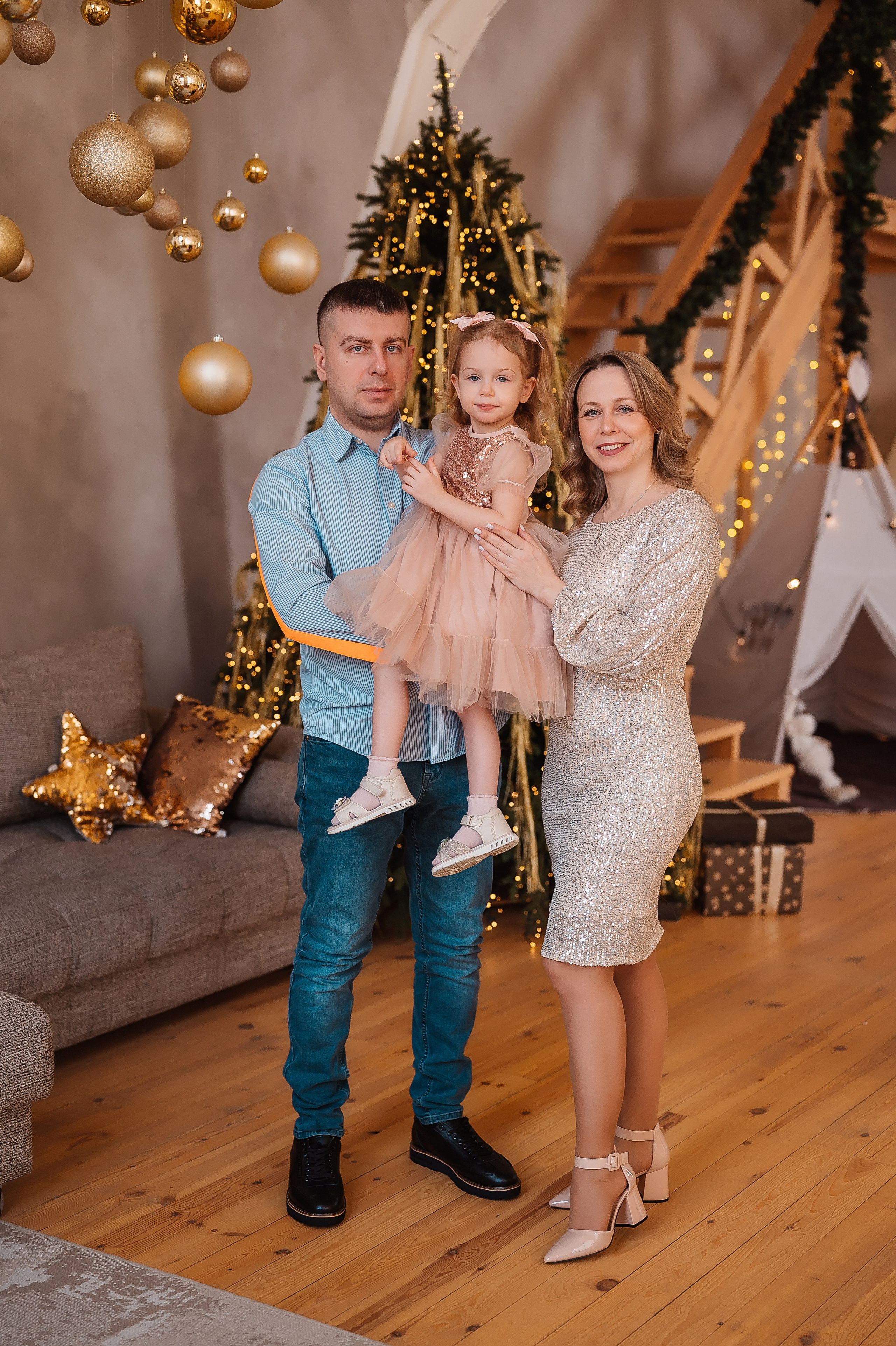 Семейные фотосессии. Детский и семейный фотограф в Красноярске. Фотосессии новорожденных малышей до 1 месяца