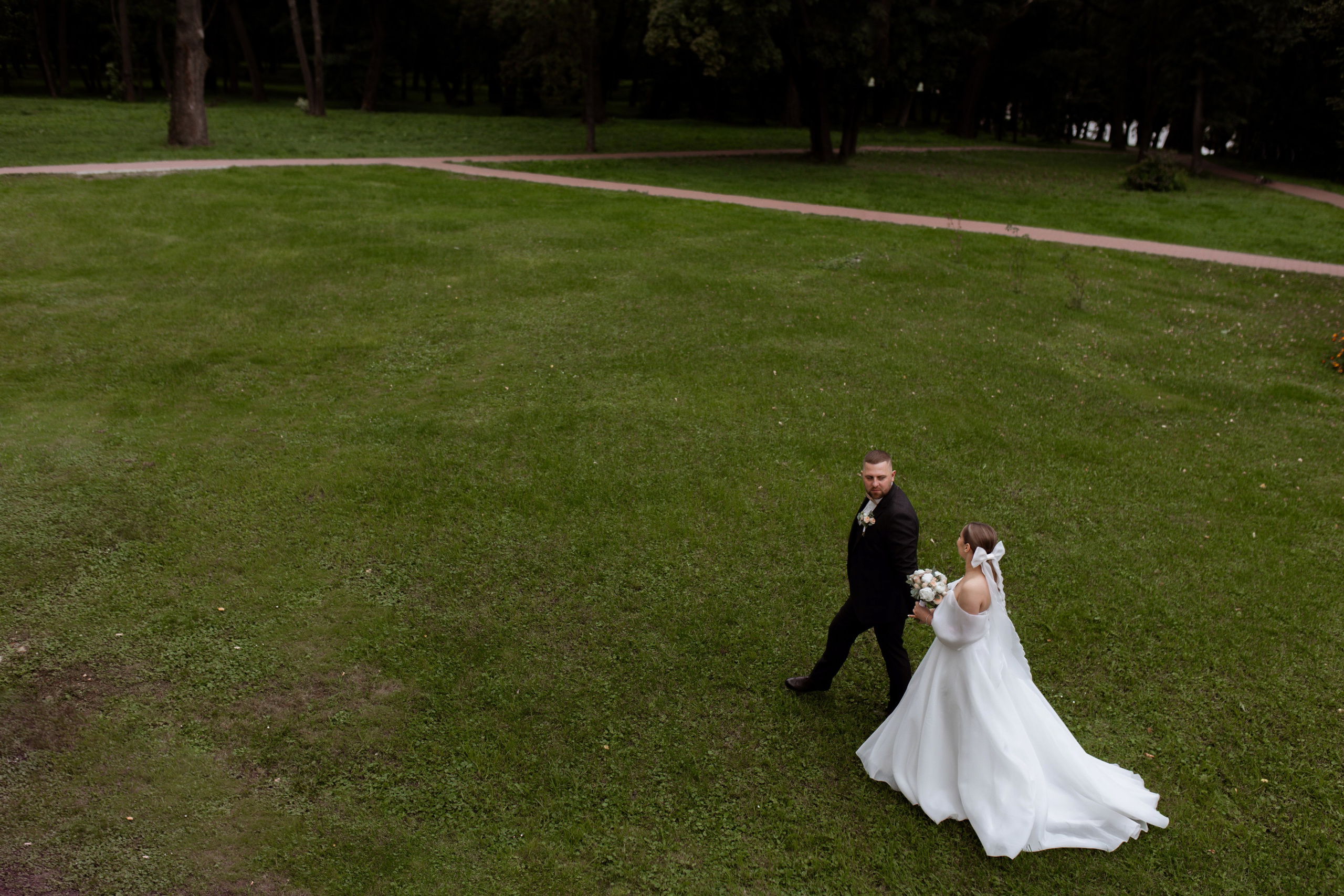 Микс классики и вечеринки Оксаны и Леши. Свадебный фотограф Елена Рубцова