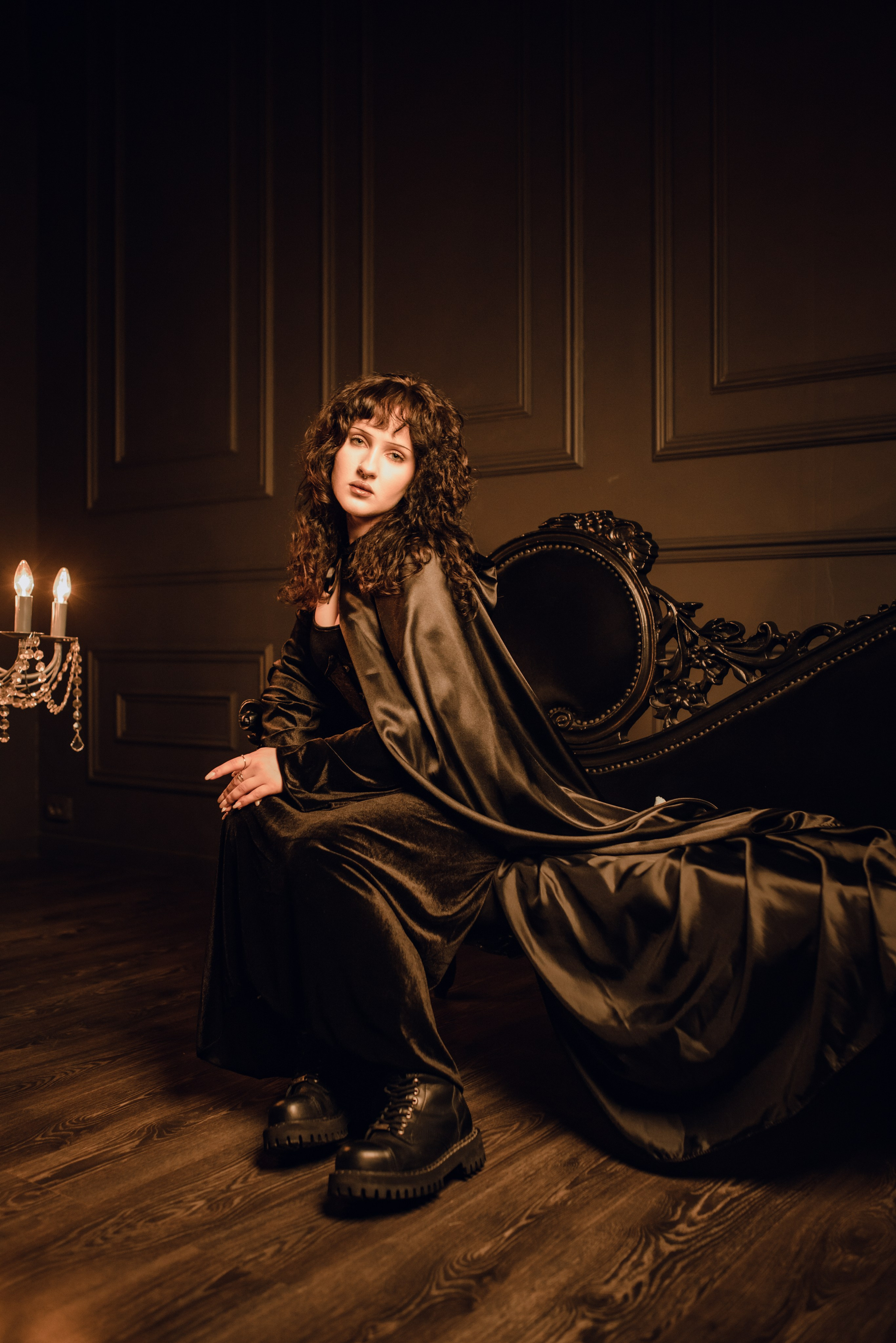 Женская фотосессия, портрет с расслабленным выражением