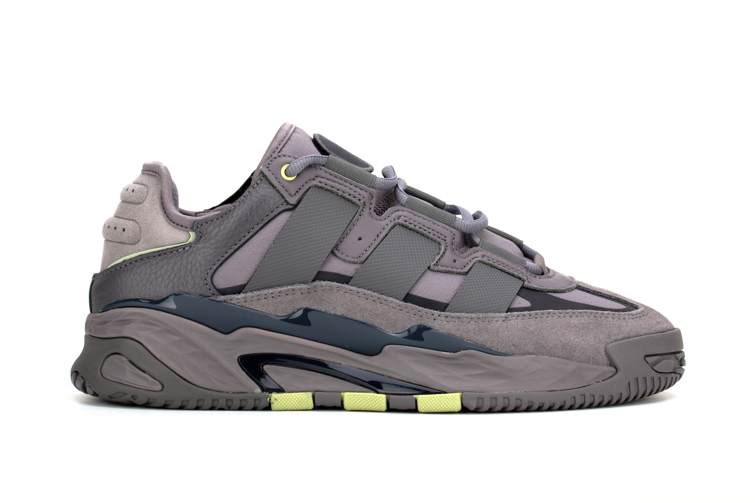 Обувь. Предметная и каталожная съемка в Москве!