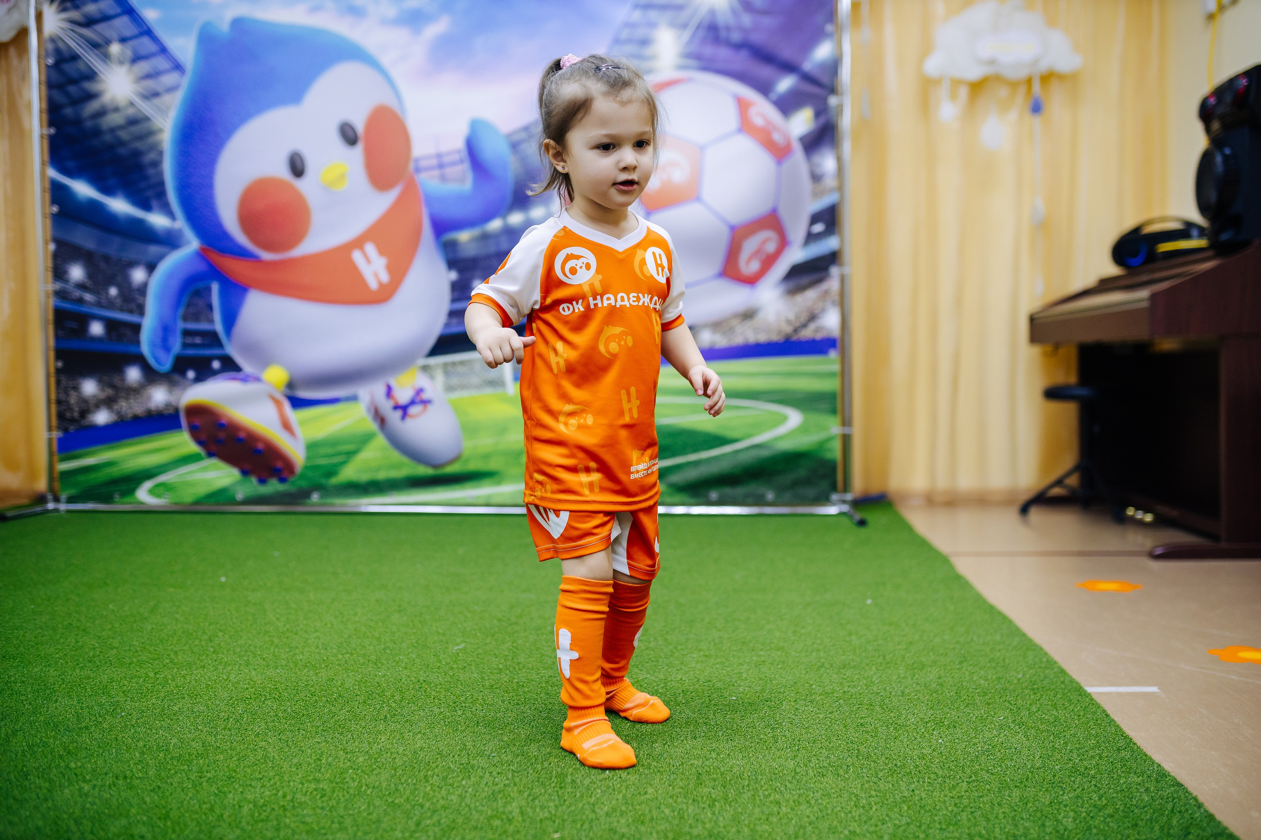 Фотосессия с кубком в детских садах г. Магнитогорска. Денис Прохоров Фотограф в г. Магнитогорск