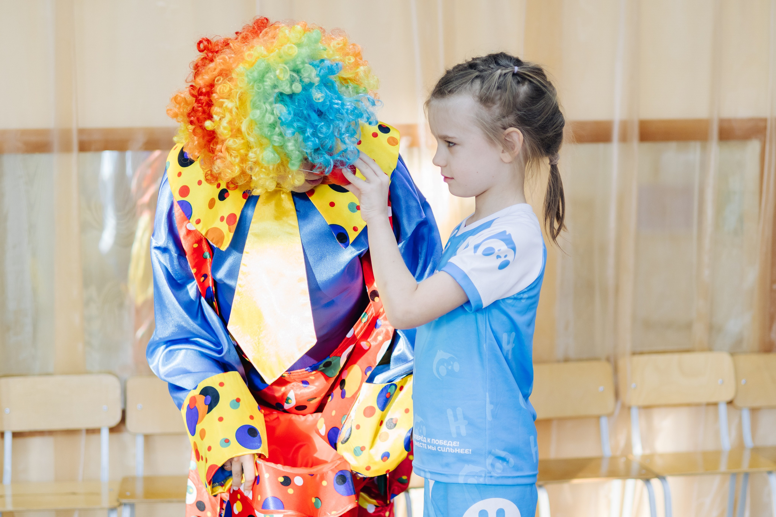 Фотосессия с кубком в детских садах г. Магнитогорска. Денис Прохоров Фотограф в г. Магнитогорск