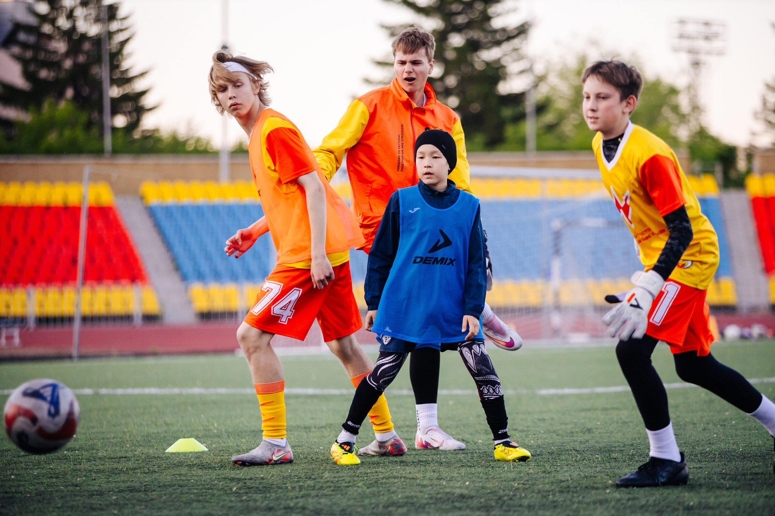 Тренировка ФК «Надеждик-Юниор» // 23.05.25. Денис Прохоров Фотограф в г. Магнитогорск