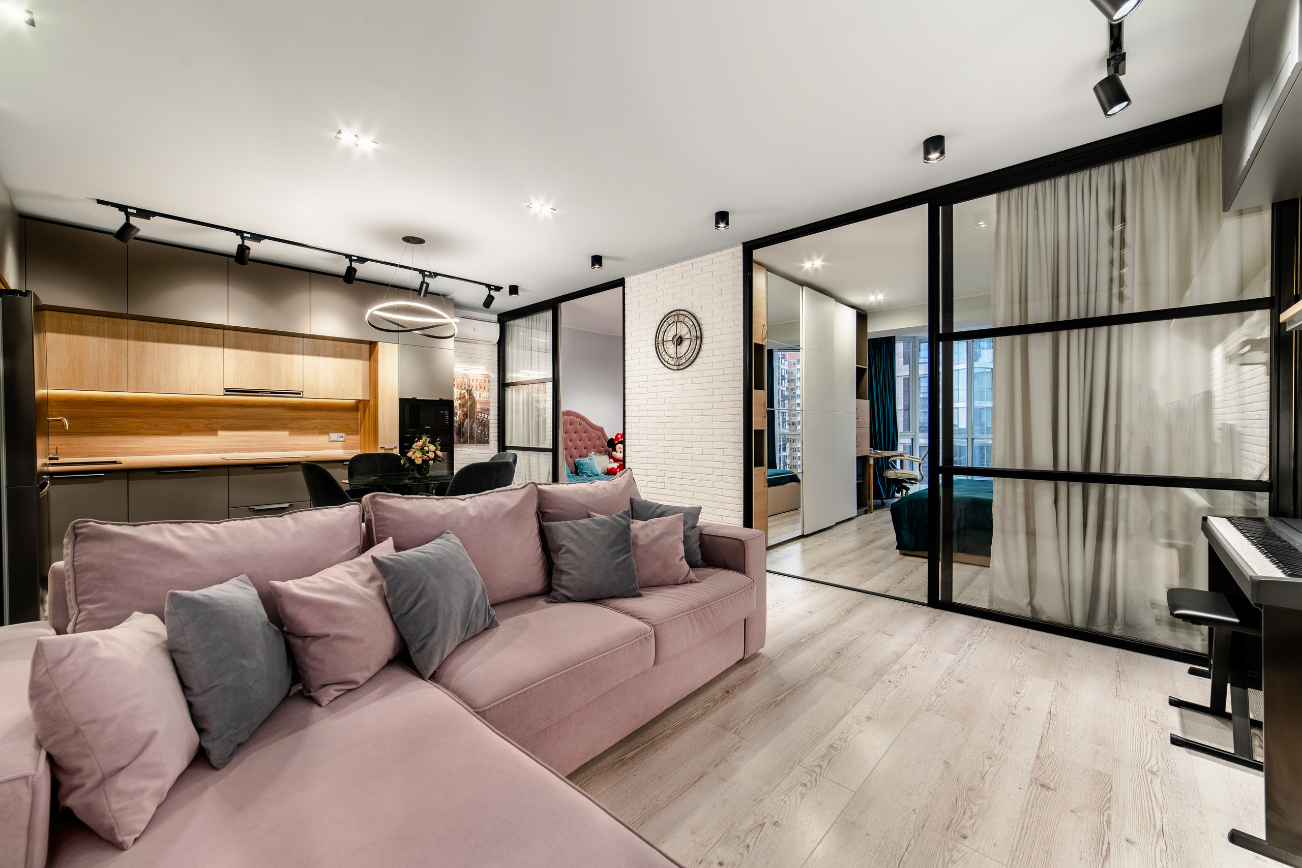 Седьмой континент. Создаю контент для бизнеса- Андрей Корниенко и упаковываю компании и экспертов в Краснодаре