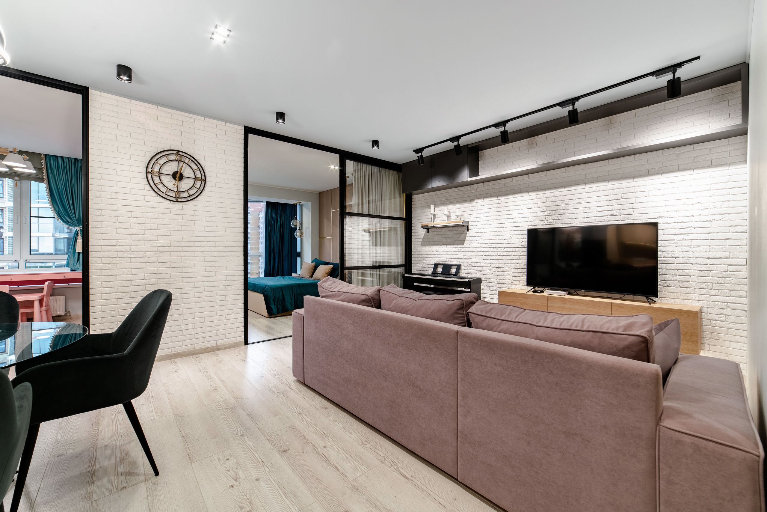 Седьмой континент. Создаю контент для бизнеса- Андрей Корниенко и упаковываю компании и экспертов в Краснодаре