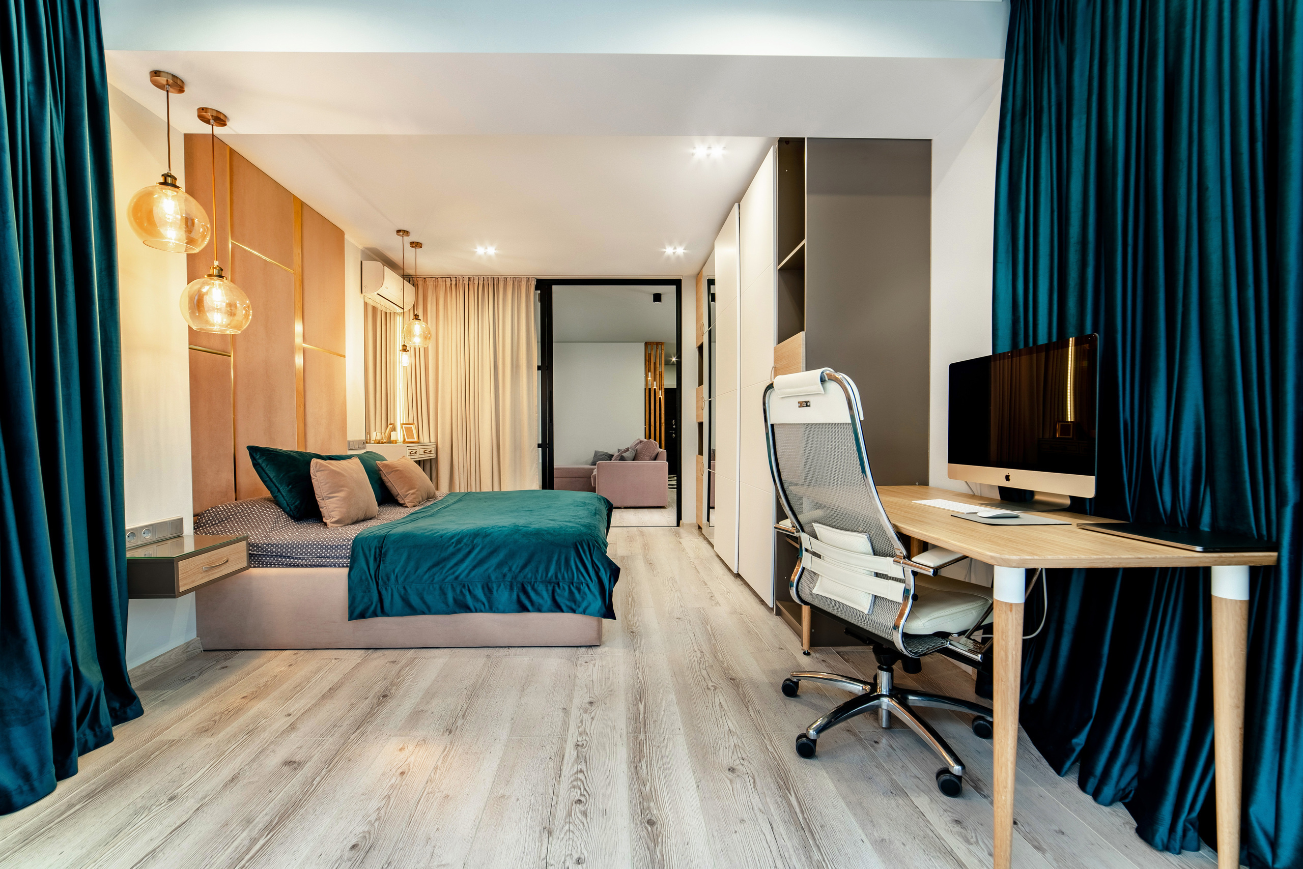 Седьмой континент. Создаю контент для бизнеса- Андрей Корниенко и упаковываю компании и экспертов в Краснодаре