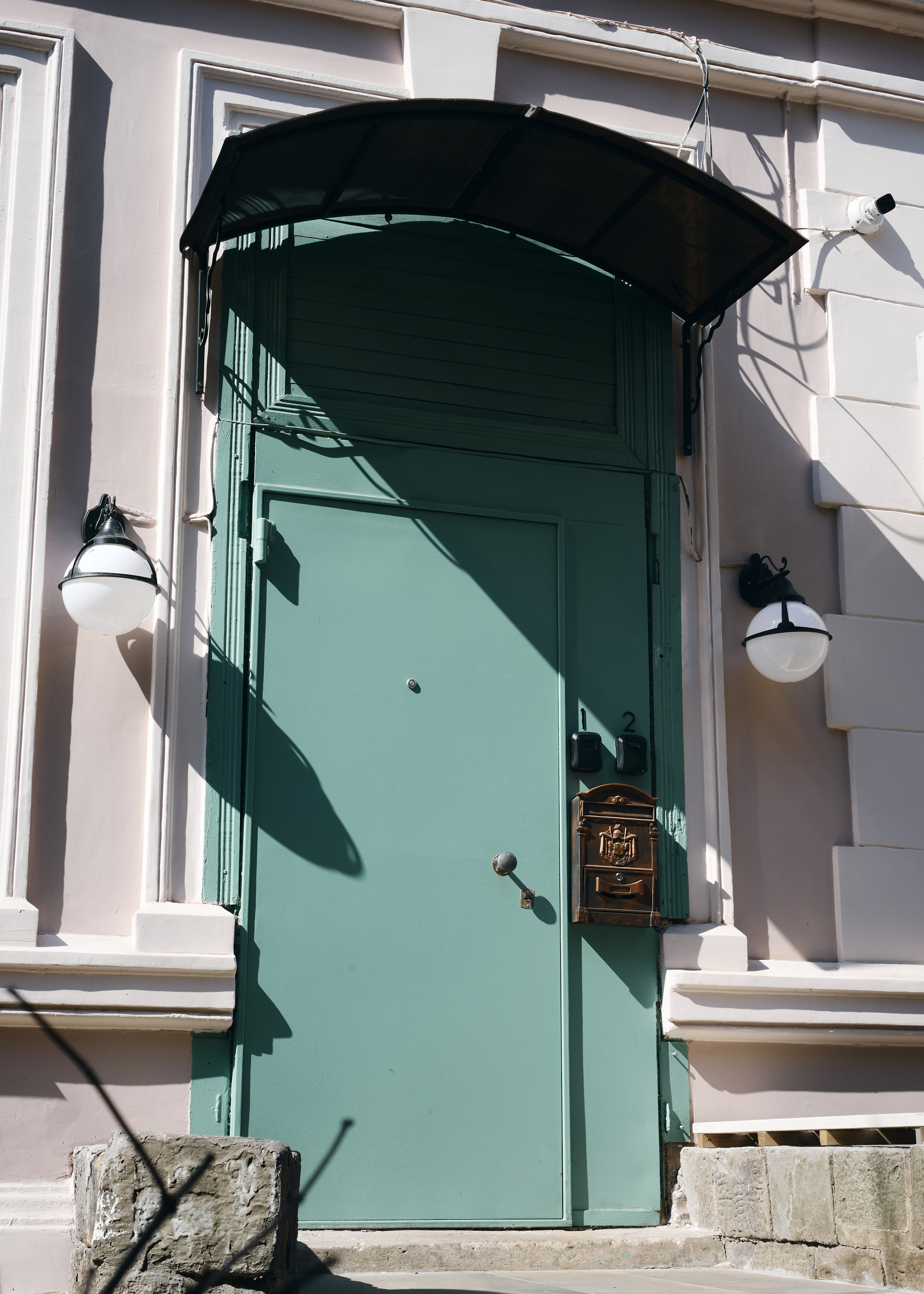 Интерьерная съемка отеля. Фэшн-фотография и портреты в Владивостоке. Превращаю съёмку в повествование — создаю образы с сюжетом, которые остаются в памяти