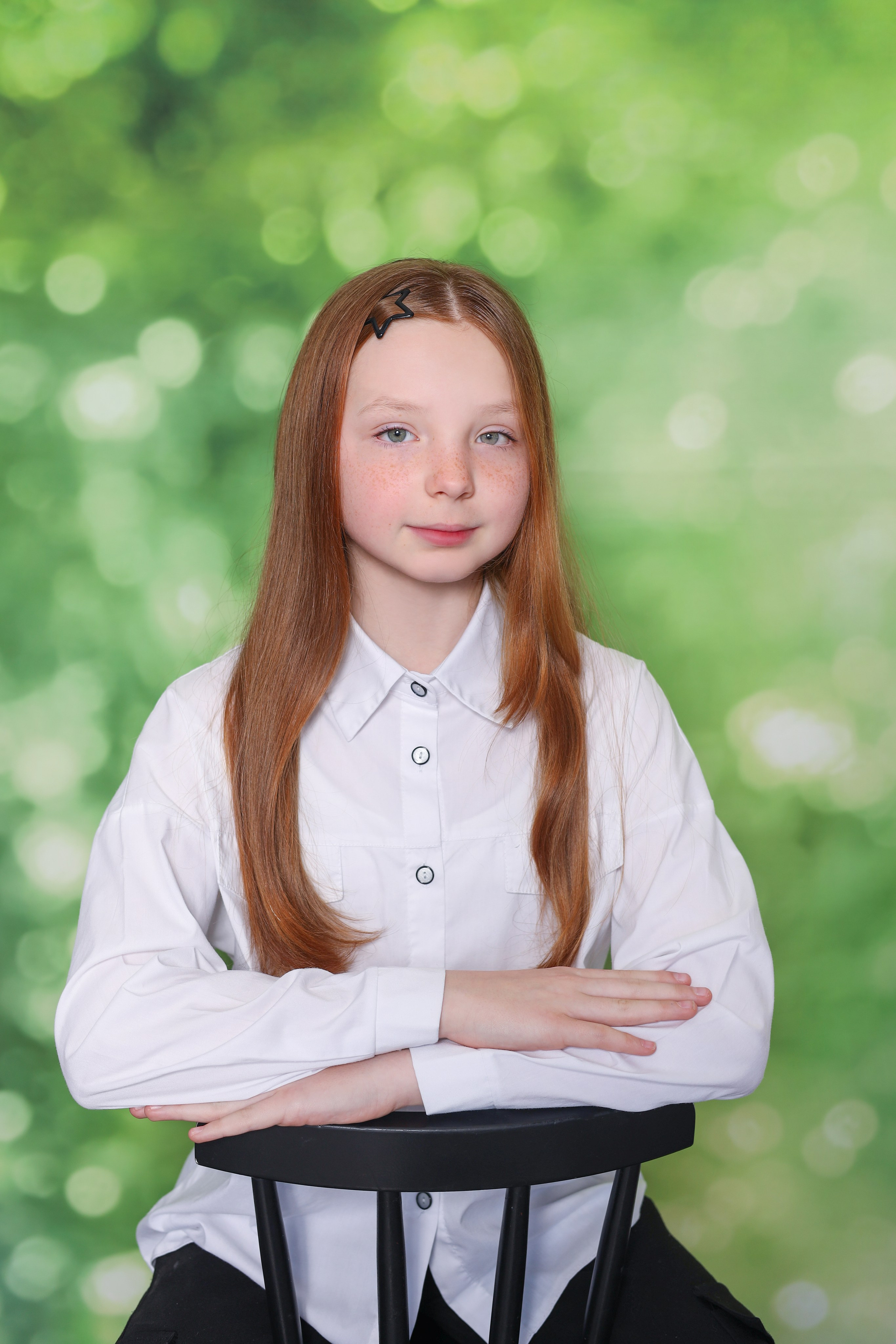 Фон Зеленый. Фотостудия «Стремянка».Фотосессии в детских садах и школах