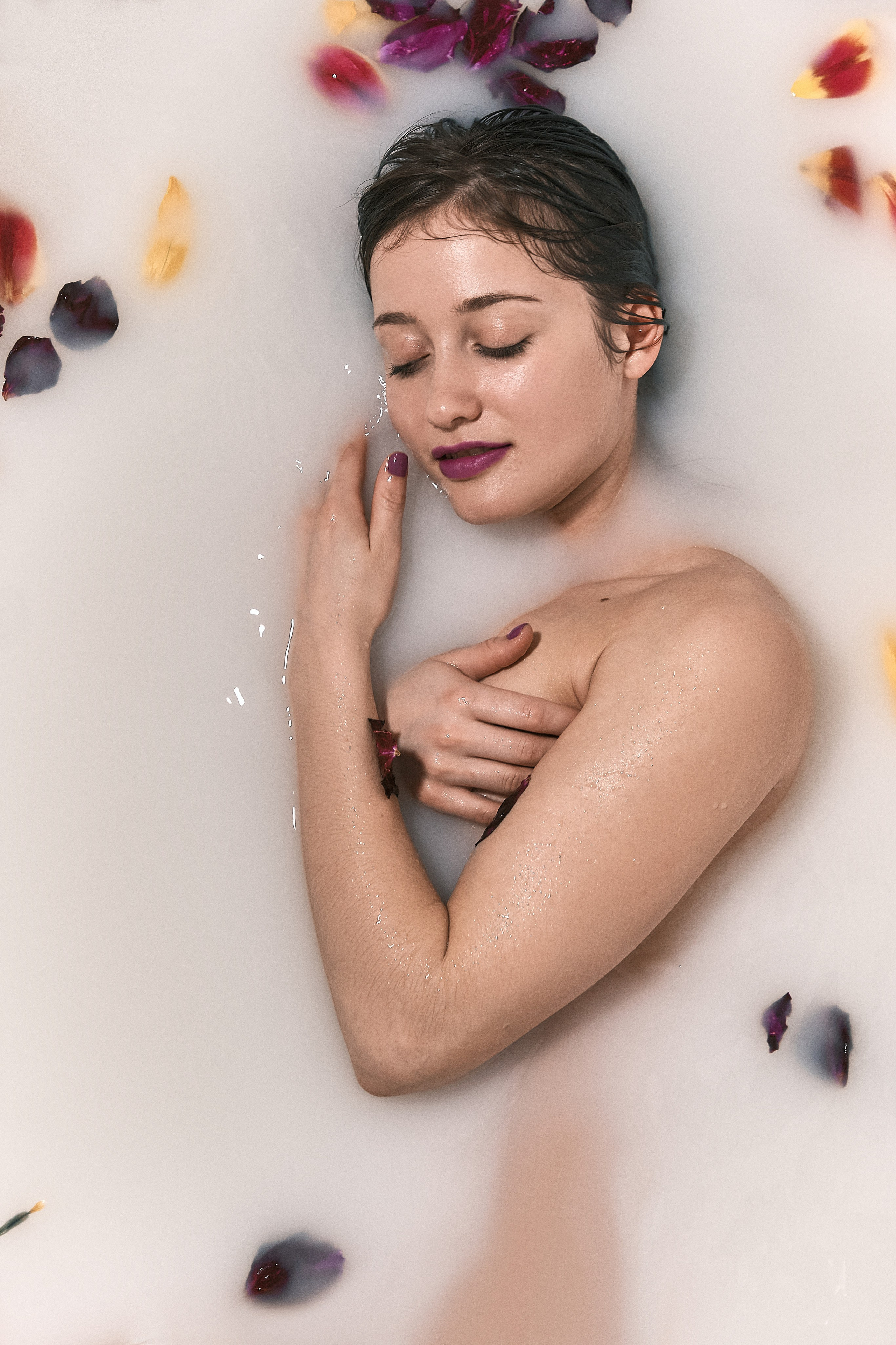 Домашние фотосессии, фотосессии у тебя дома в Санкт-Петербурге. Фотограф женский портретный будуар лавстори Санкт-Петербург Виктор Иванов