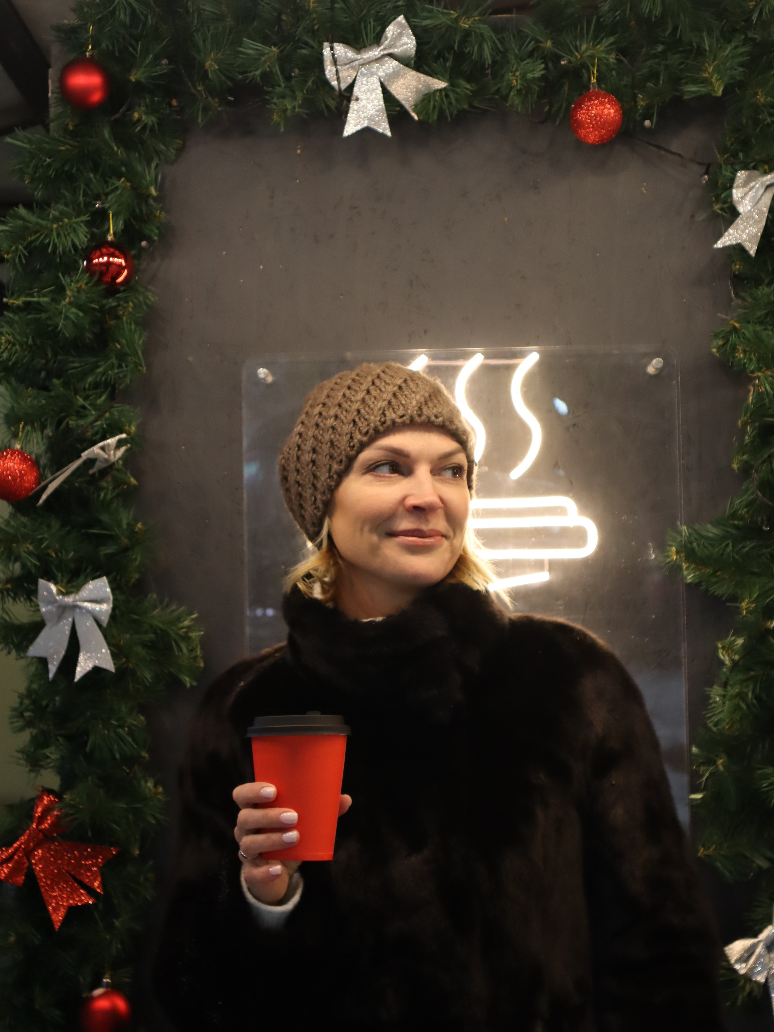 Зимняя фотосессия в Никольских Рядах. Позитивный контент-фотограф в Санкт-Петербурге Мария Устинова