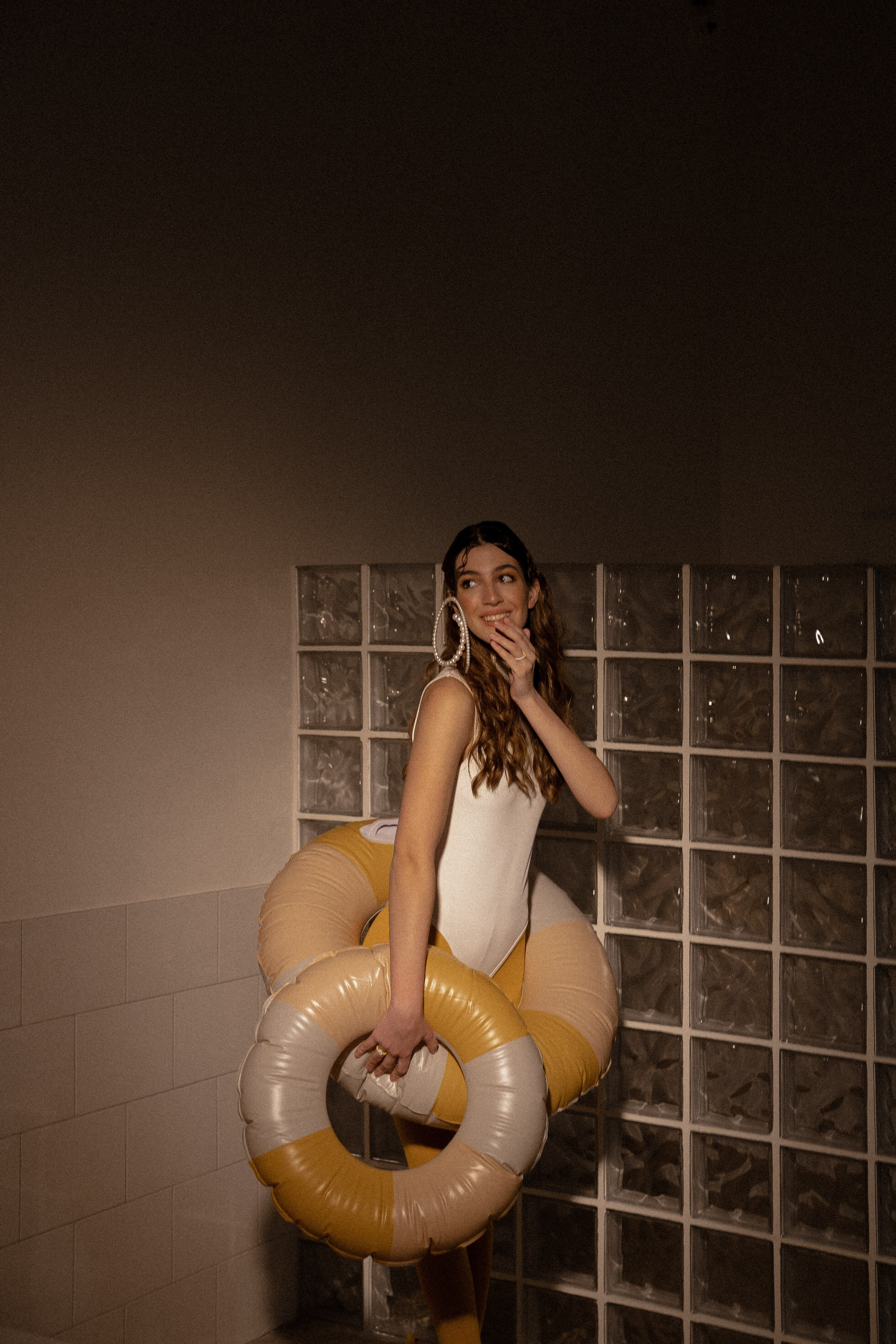 YELLOW. Кто мы?