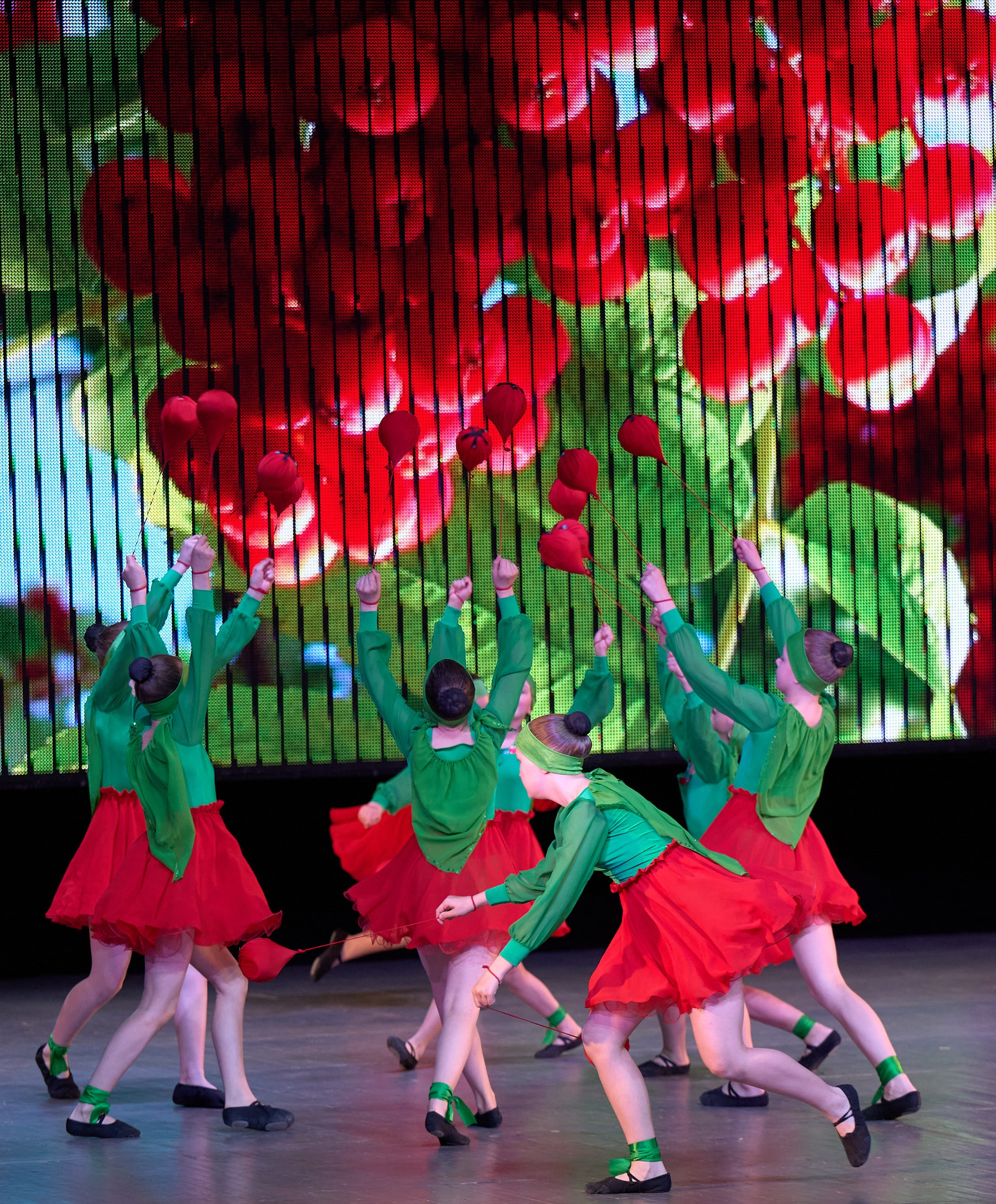 60-летие Ансамбля «РОВЕСНИКИ» Ижевск. 25.04.2024. Спортивный репортажный фотограф в Ижевске Сергей Мерзляков