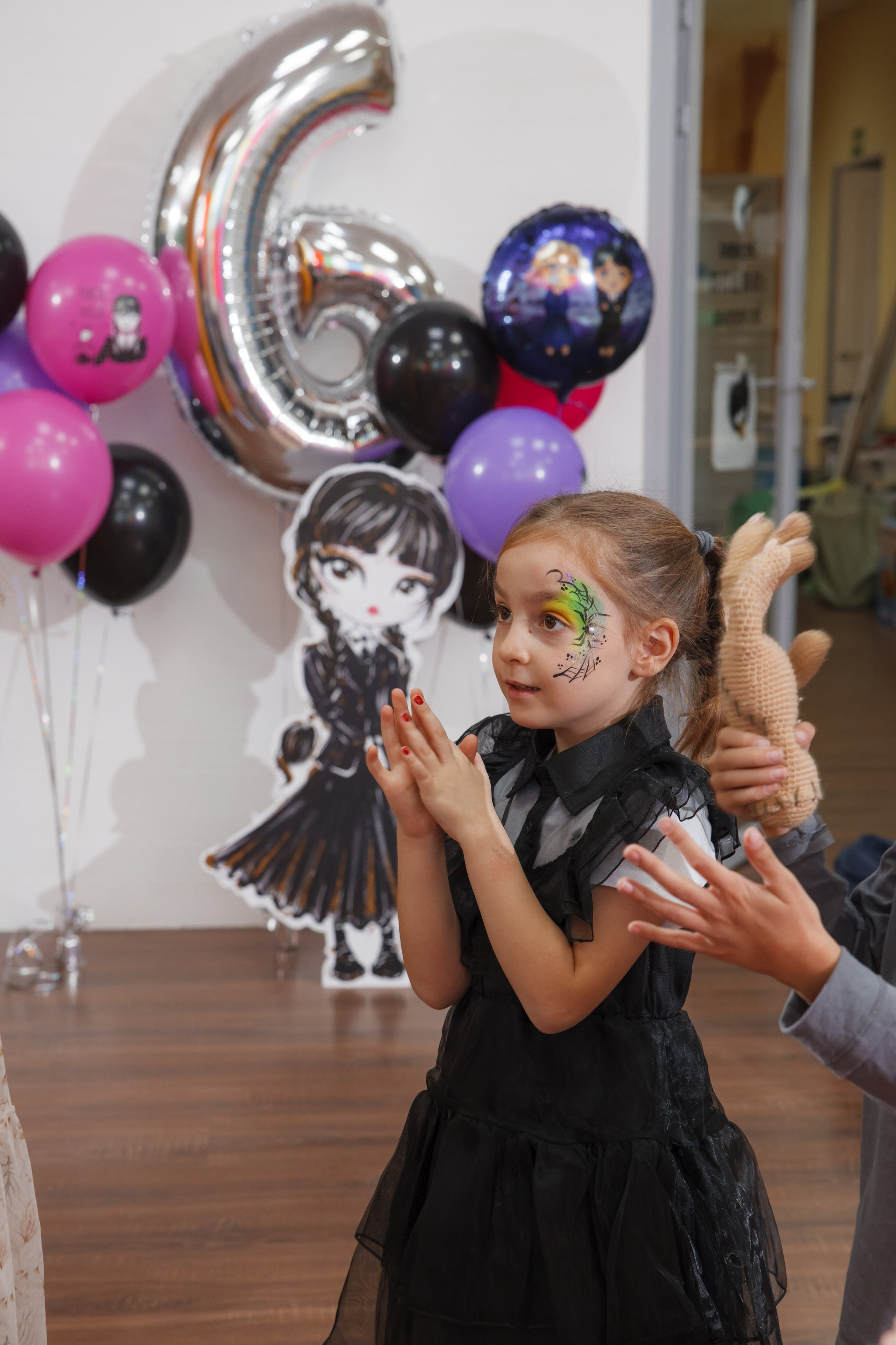 День рождения Маши в стиле «Wednesday». Свадебный и репортажный фотограф (Москва, Королев и другие)