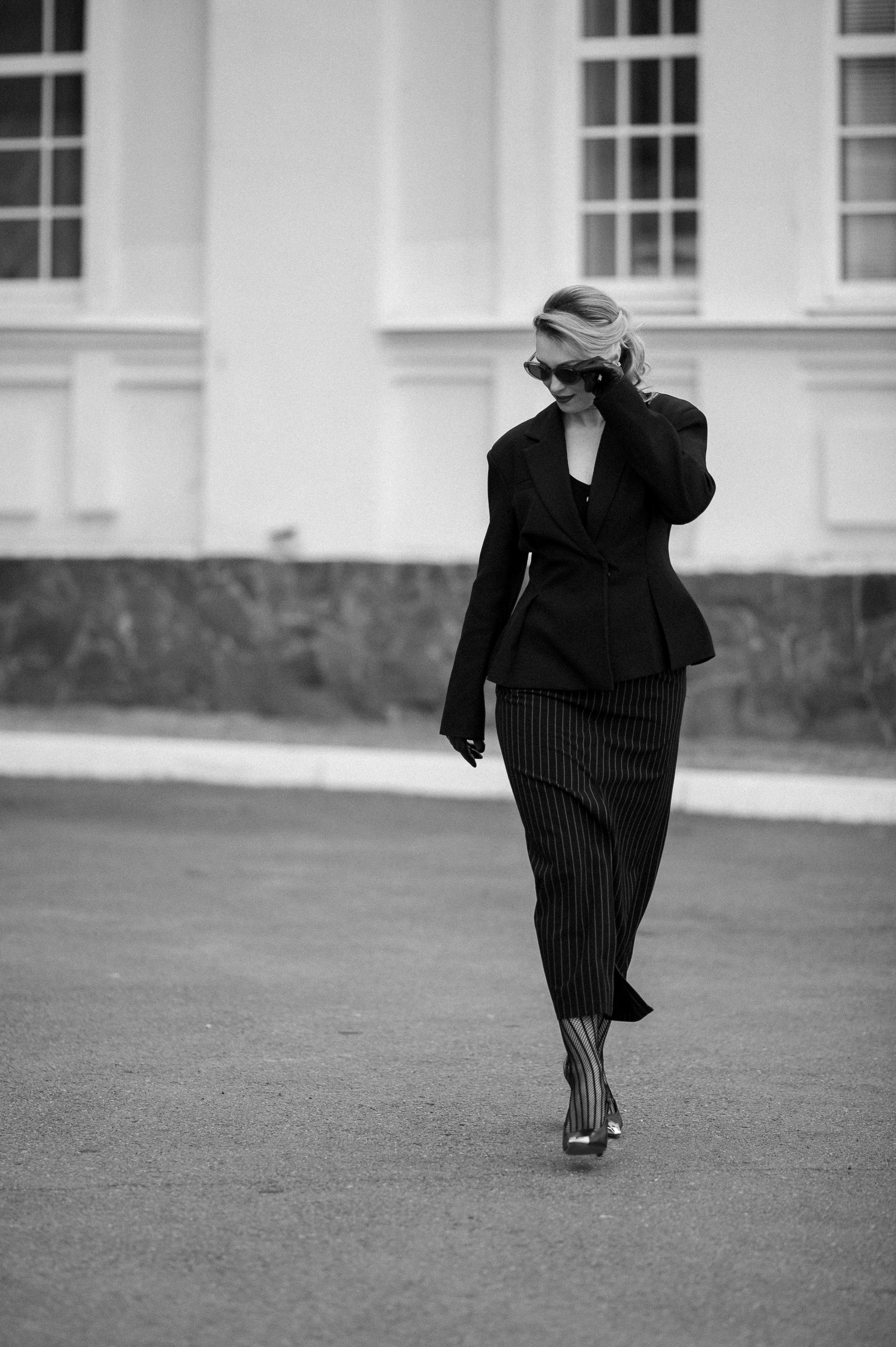 Марина. По следам Хельмута Ньютона. Евгения Мусатова — женский фотограф. Работаю в республике Удмуртия. Выезжаю на съемки в другие города