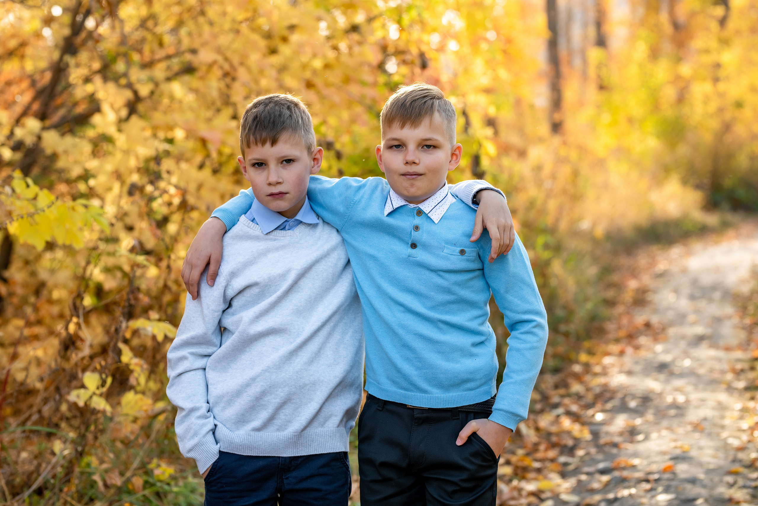 Четвероклашки на осенней прогулке. Школьный и семейный фотограф в Ульяновске Елена Агафонова