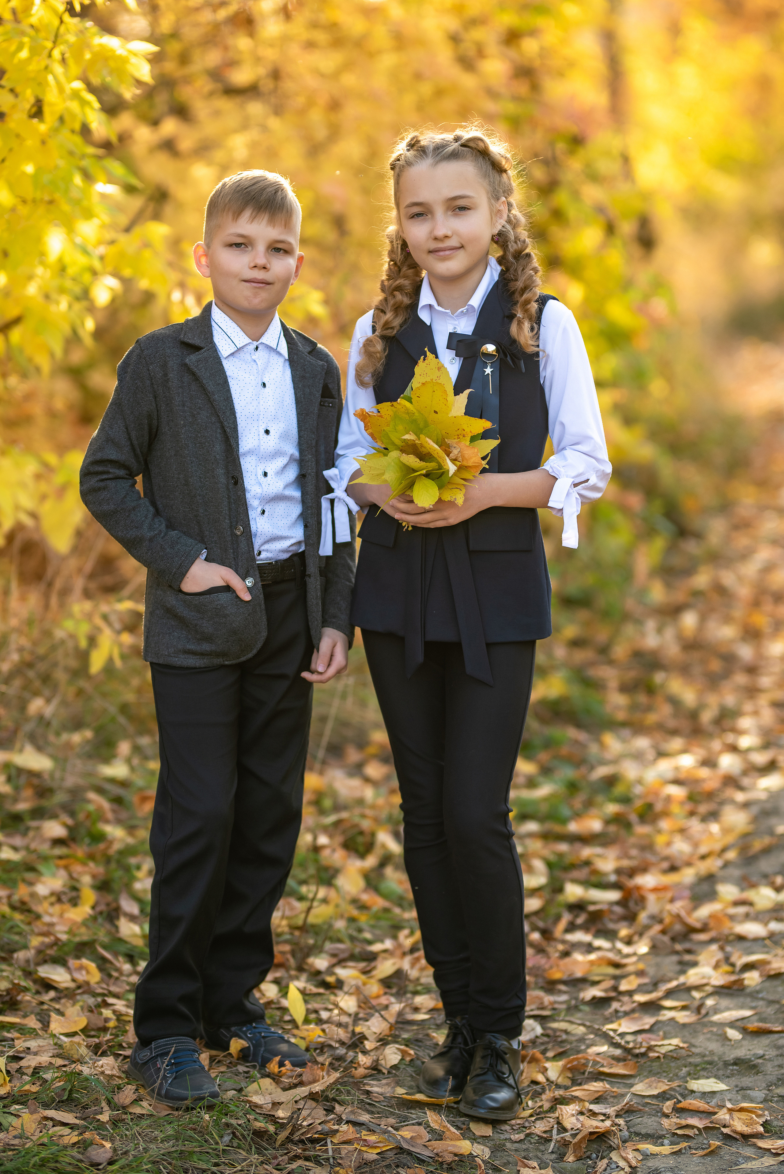 Четвероклашки на осенней прогулке. Школьный и семейный фотограф в Ульяновске Елена Агафонова