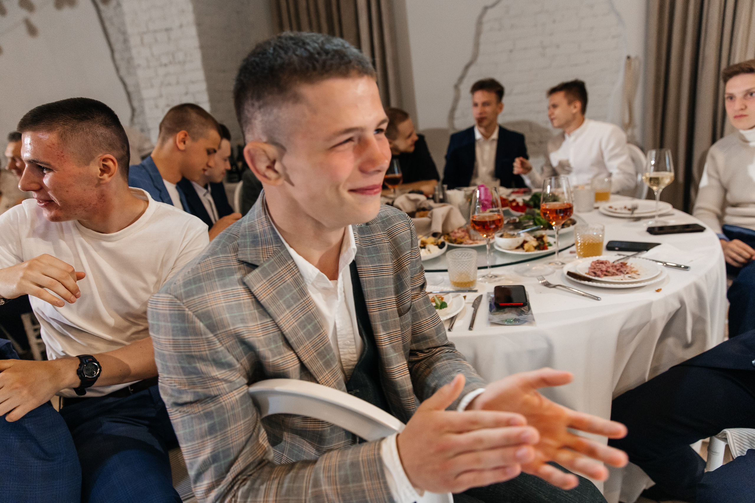 2023-06-23 Выпускной МБОУ СОШ № 10. Фотограф в Красноярске