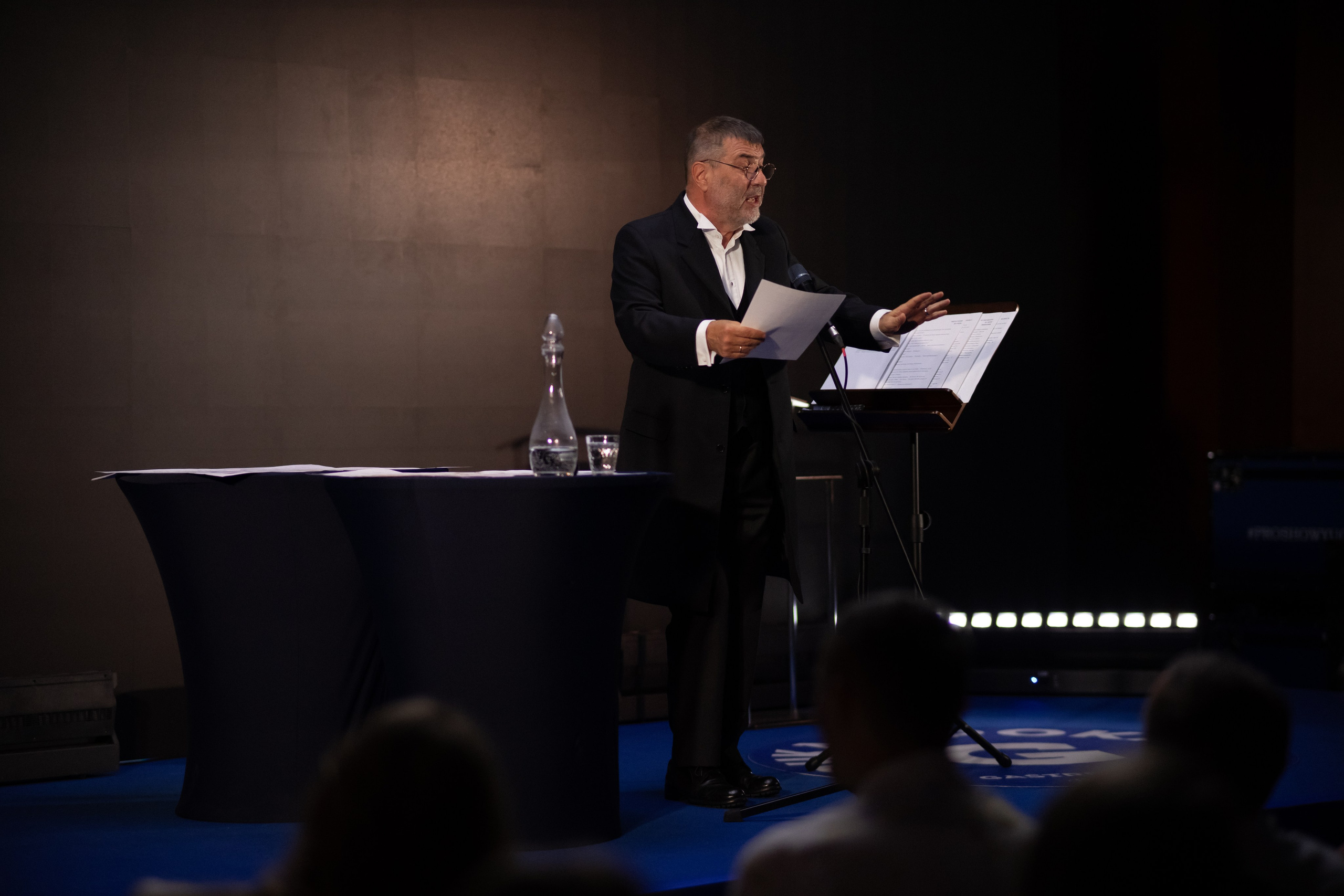 ЕВГЕНИЙ ГРИШКОВЕЦ [СПЕКТАКЛЬ]. Арина Тамочкина. Фотограф Краснодарю