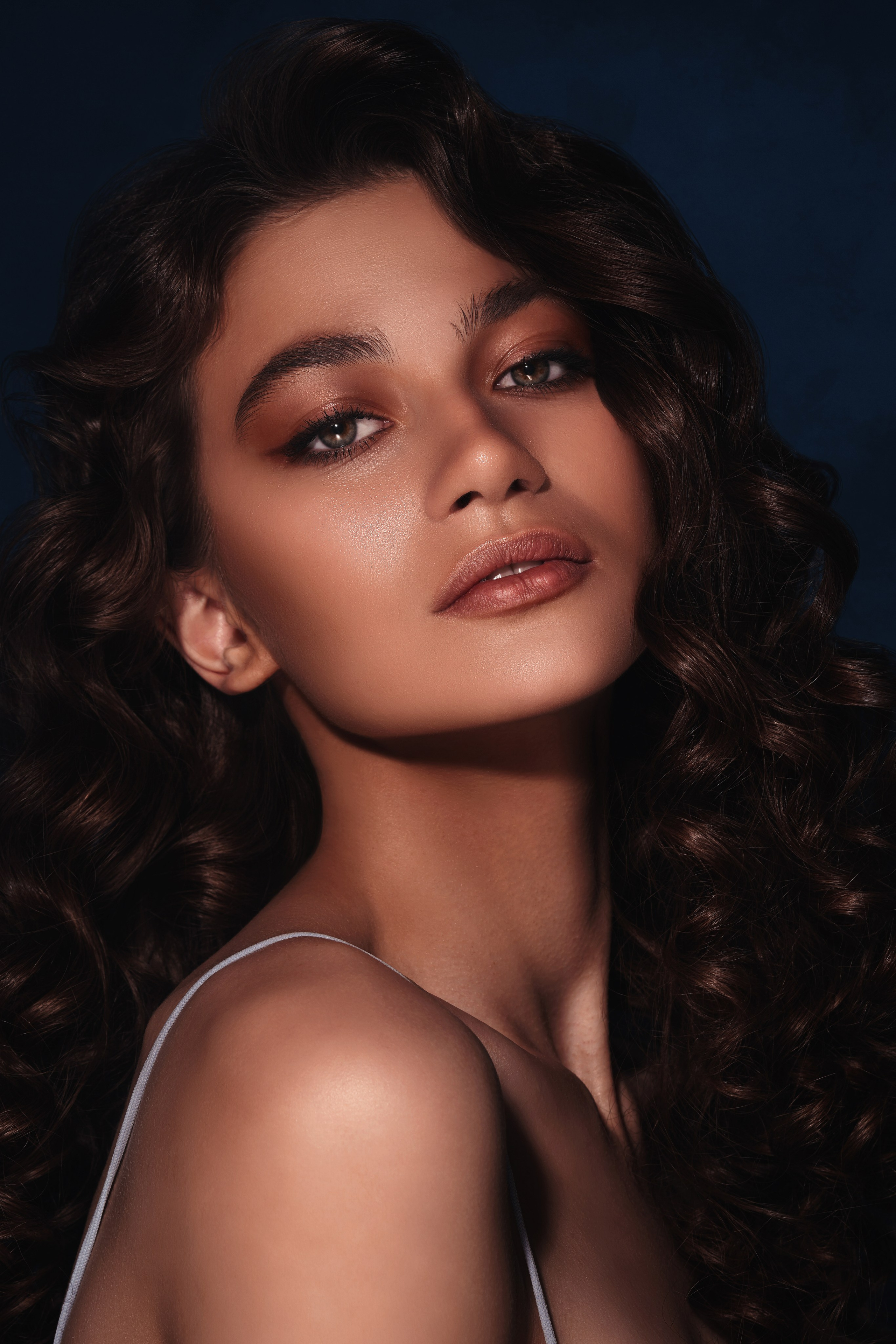 Женский портрет. Ретушёр. Портретная и предметная съёмка. Москва