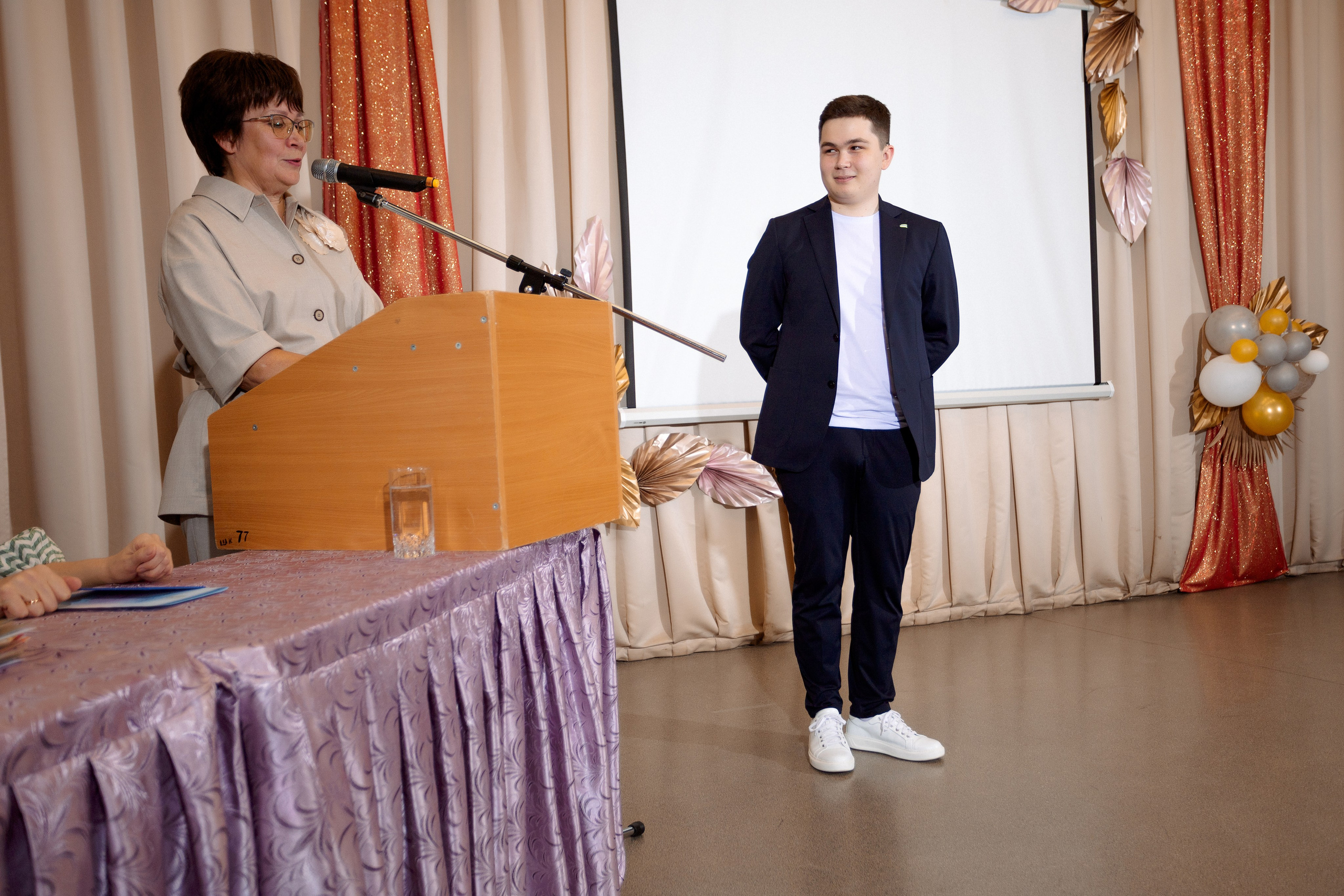 ВРУЧЕНИЕ АТТЕСТАТОВ: Пример. Все фото. Профессиональный фотограф в Ижевске Леша Петров