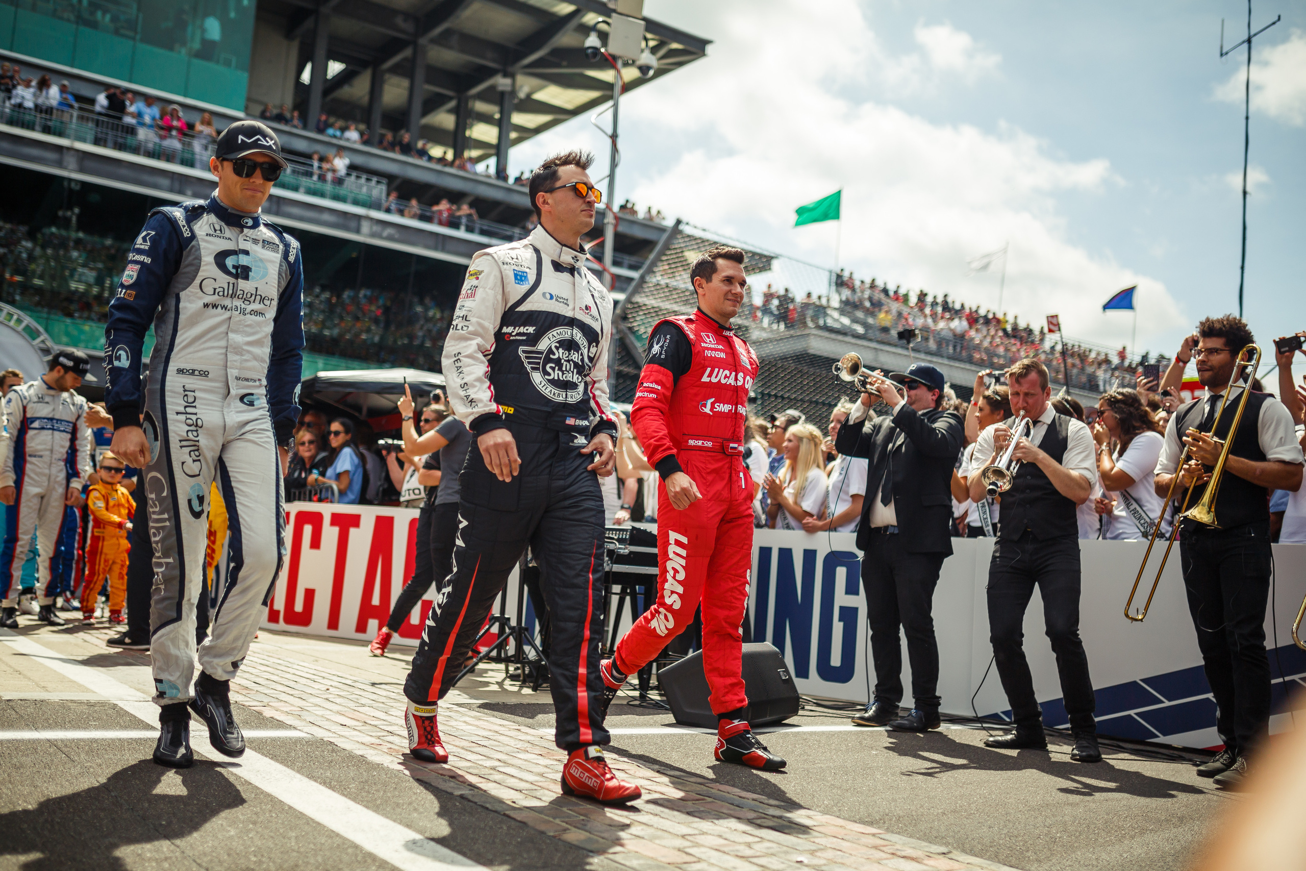 Михаил Алешин на соревновании Indycar в Америке. Фотосъемка автоспорта. Автомобильный фотограф. 