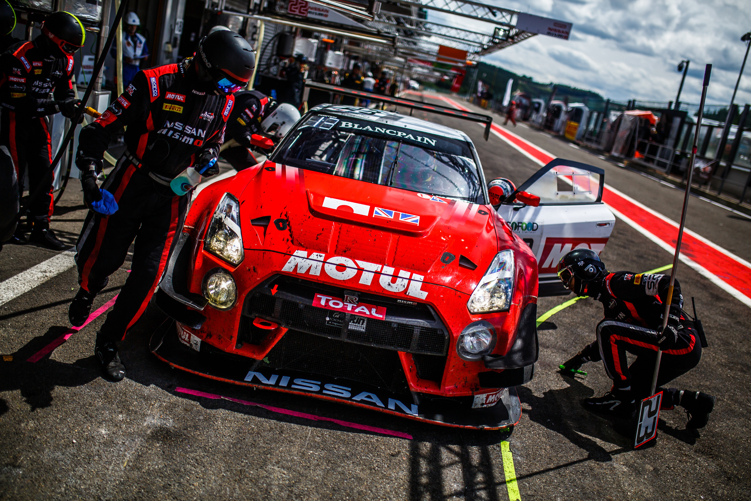 Фотосъемка автоспорта. Автомобильный фотограф. Съемка гонок. Автофотограф. Съемка автомобилей. Гоночная трасса. 