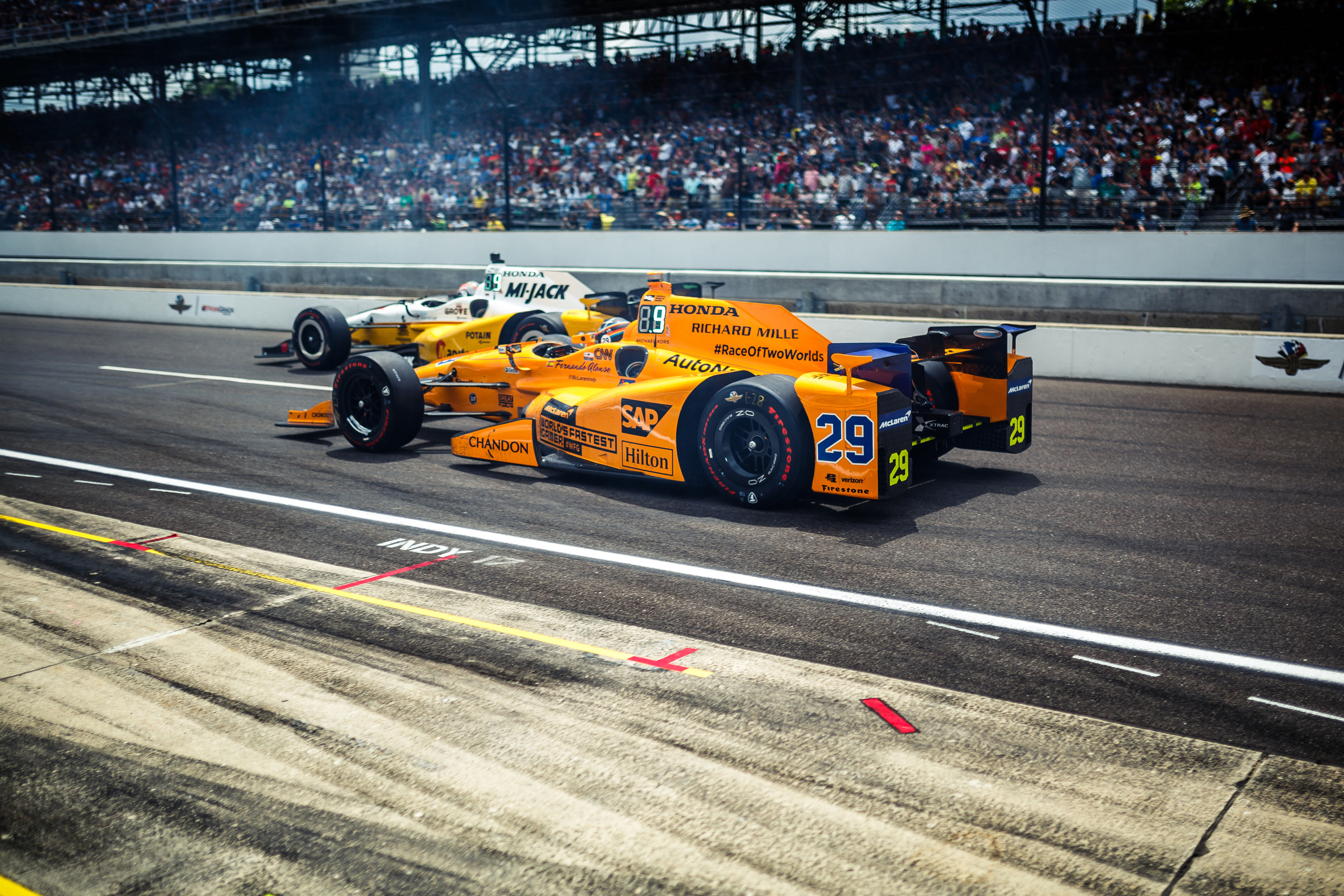 Мировые автогонки. Автомобильный фотограф Иван Баринов