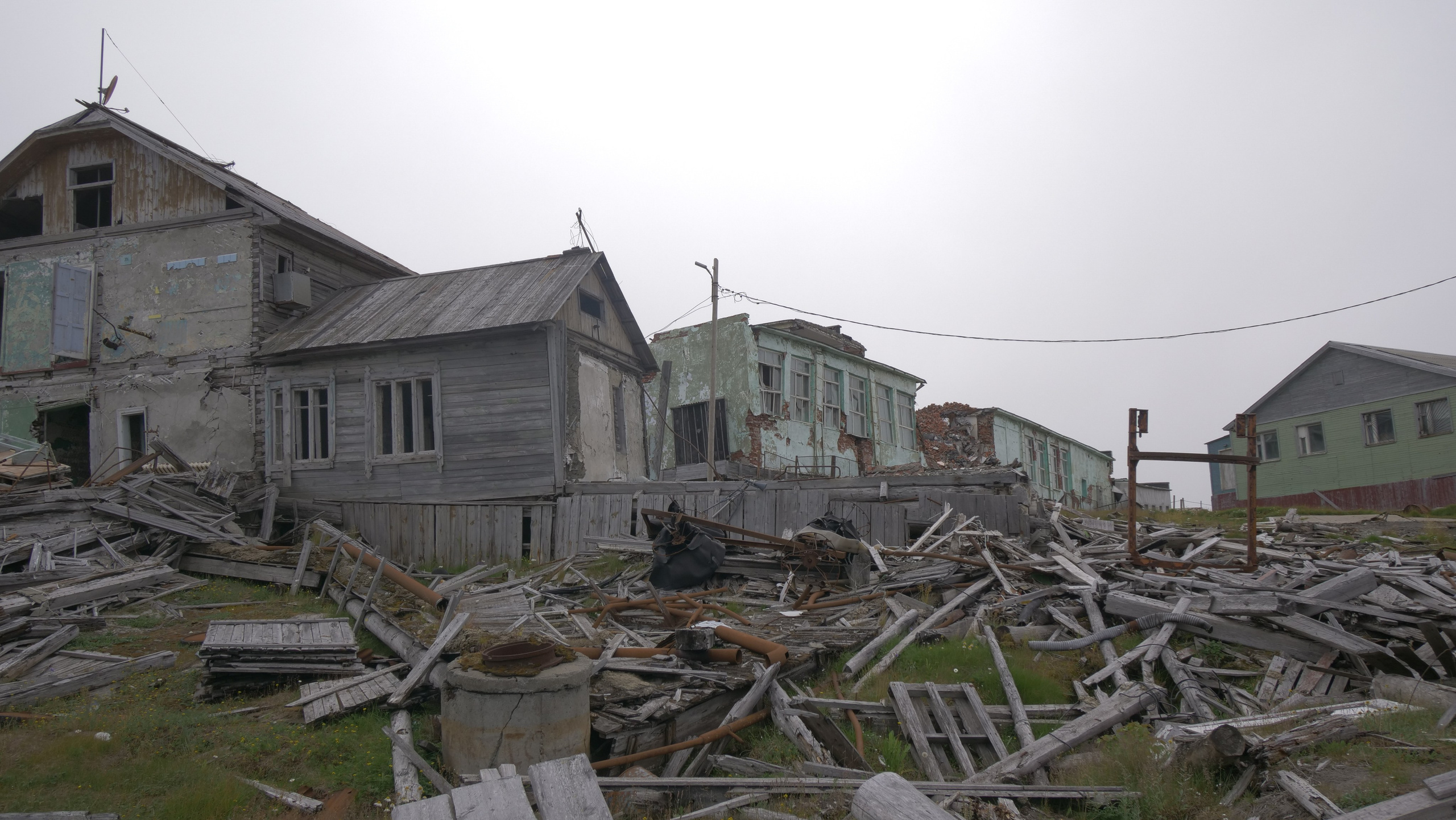 Амдерма — наука (2020 г.). Фотоальбом показывающий увлекательный мир авиации и мир медведей Андрея Иванова