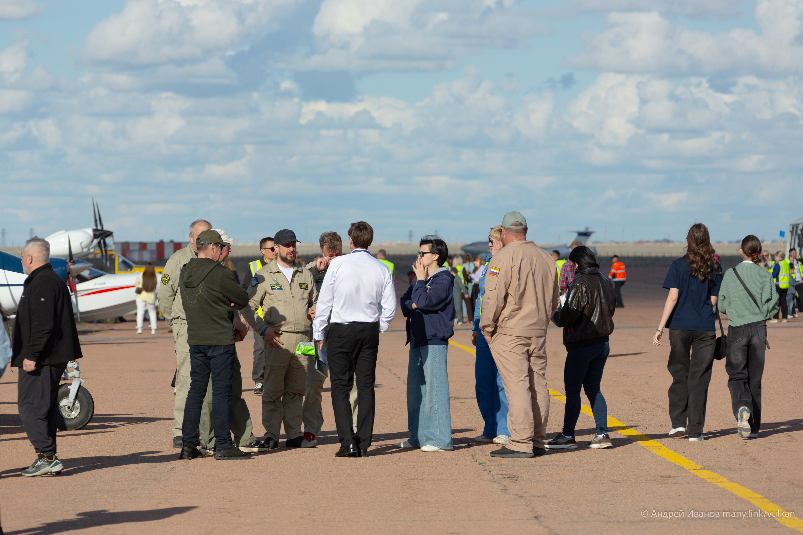 Перелёт на Байконур в 2026 г на самолётах АОН. Фотоальбом показывающий увлекательный мир авиации и мир медведей Андрея Иванова