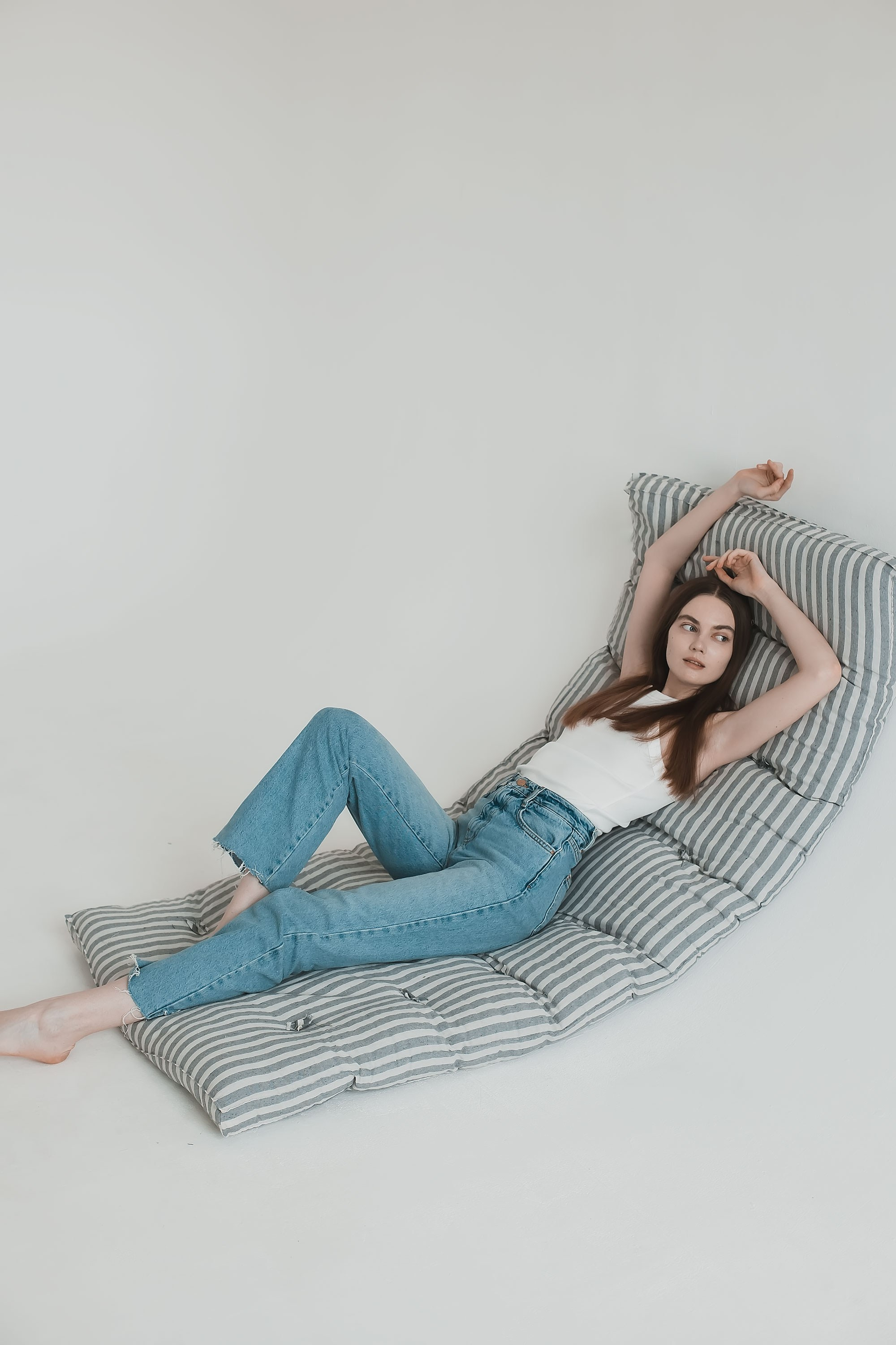 Минималистическая съёмка на матрасе. Семейный, индивидуальный фотограф в Москве Ангели Марина