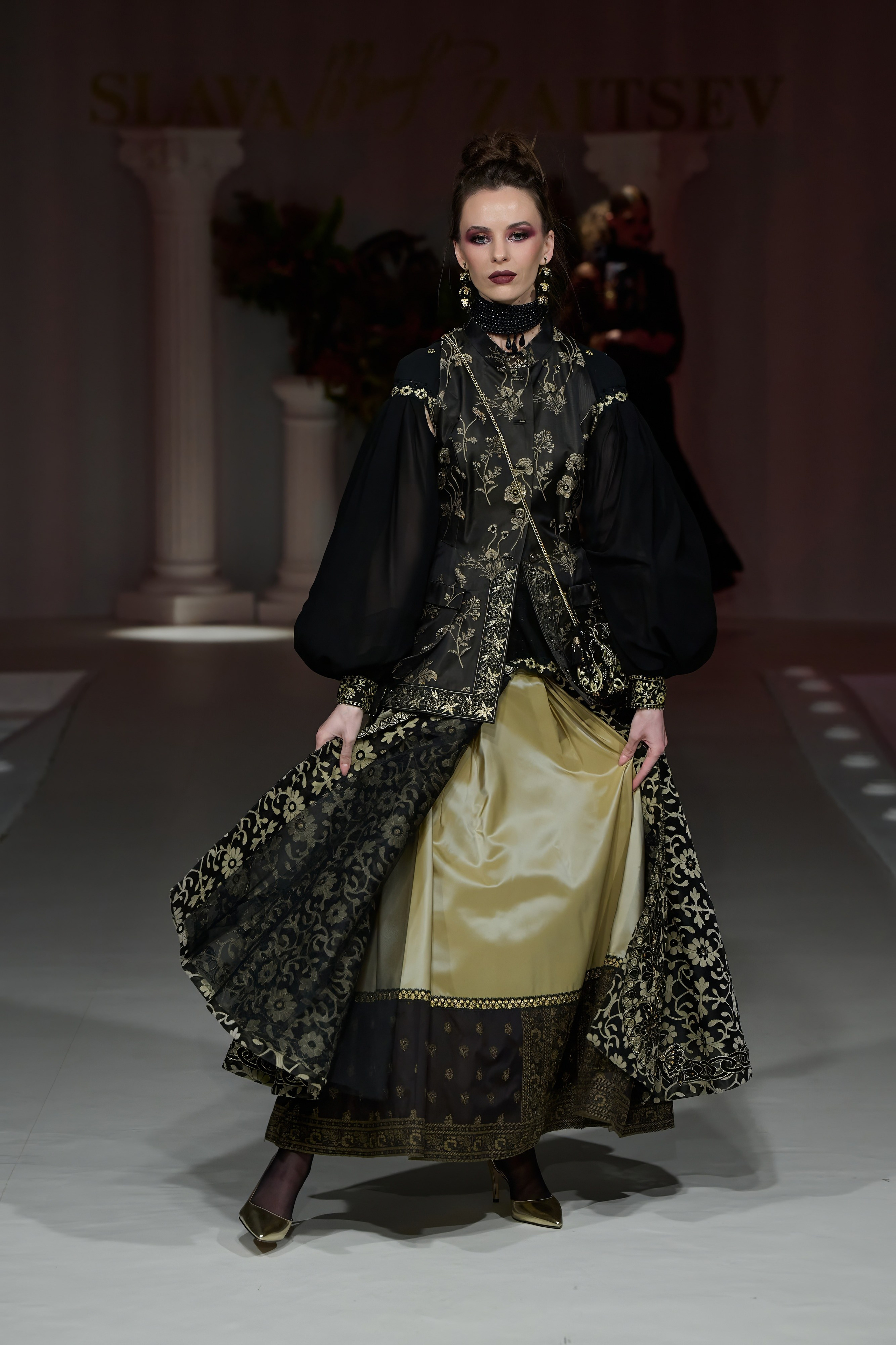 Slava&Yegor Zaitsevs. Показ-спектакль «Воспоминание». 21 июня 2025. Дима Бабушкин. Фотограф. Подиум. Репортаж. Творчество. Дорого