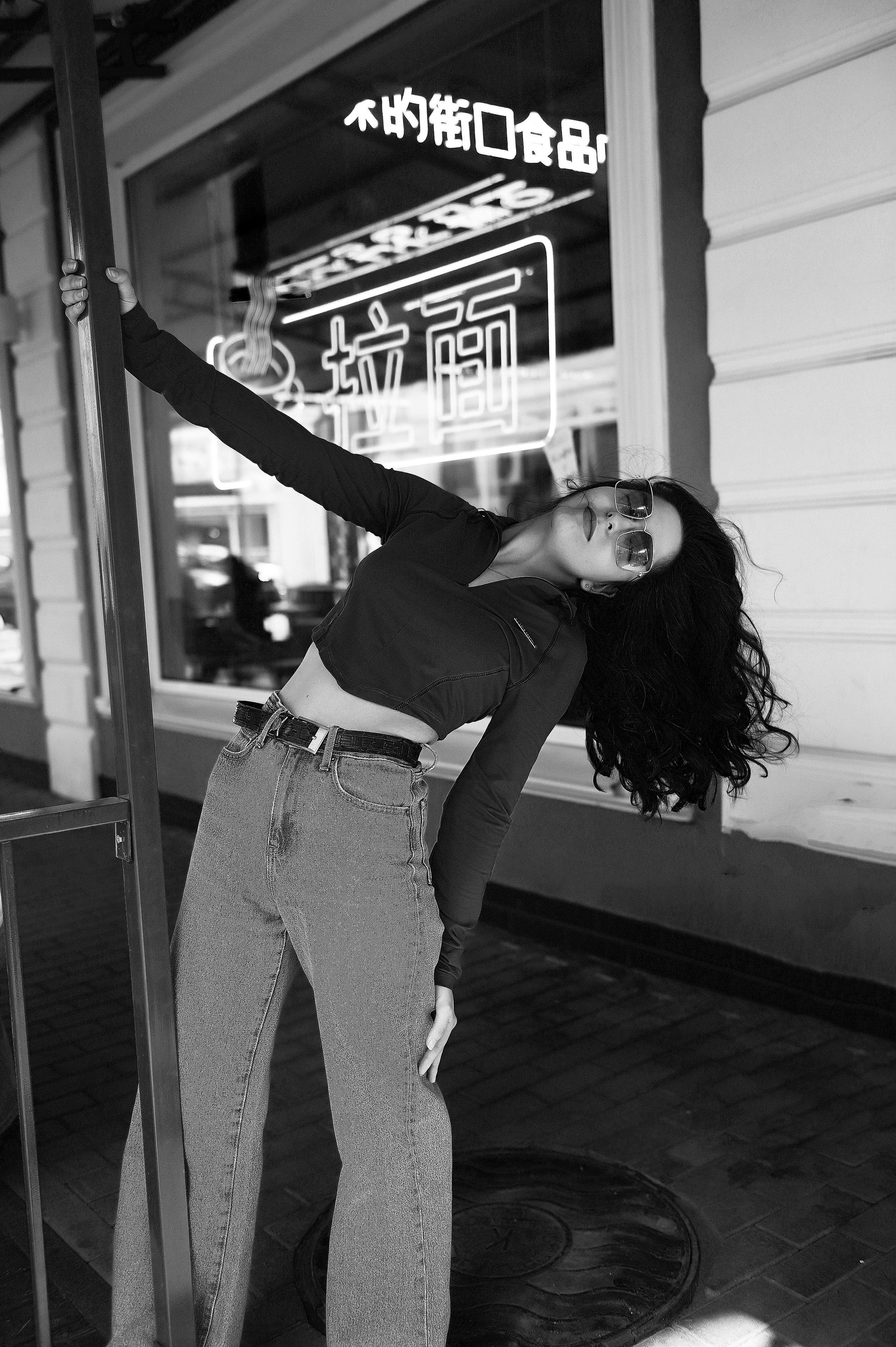 Индивидуальная прогулочная в городе. Свадебный, семейный, детский, контент фотограф в Омске Максим Ильин