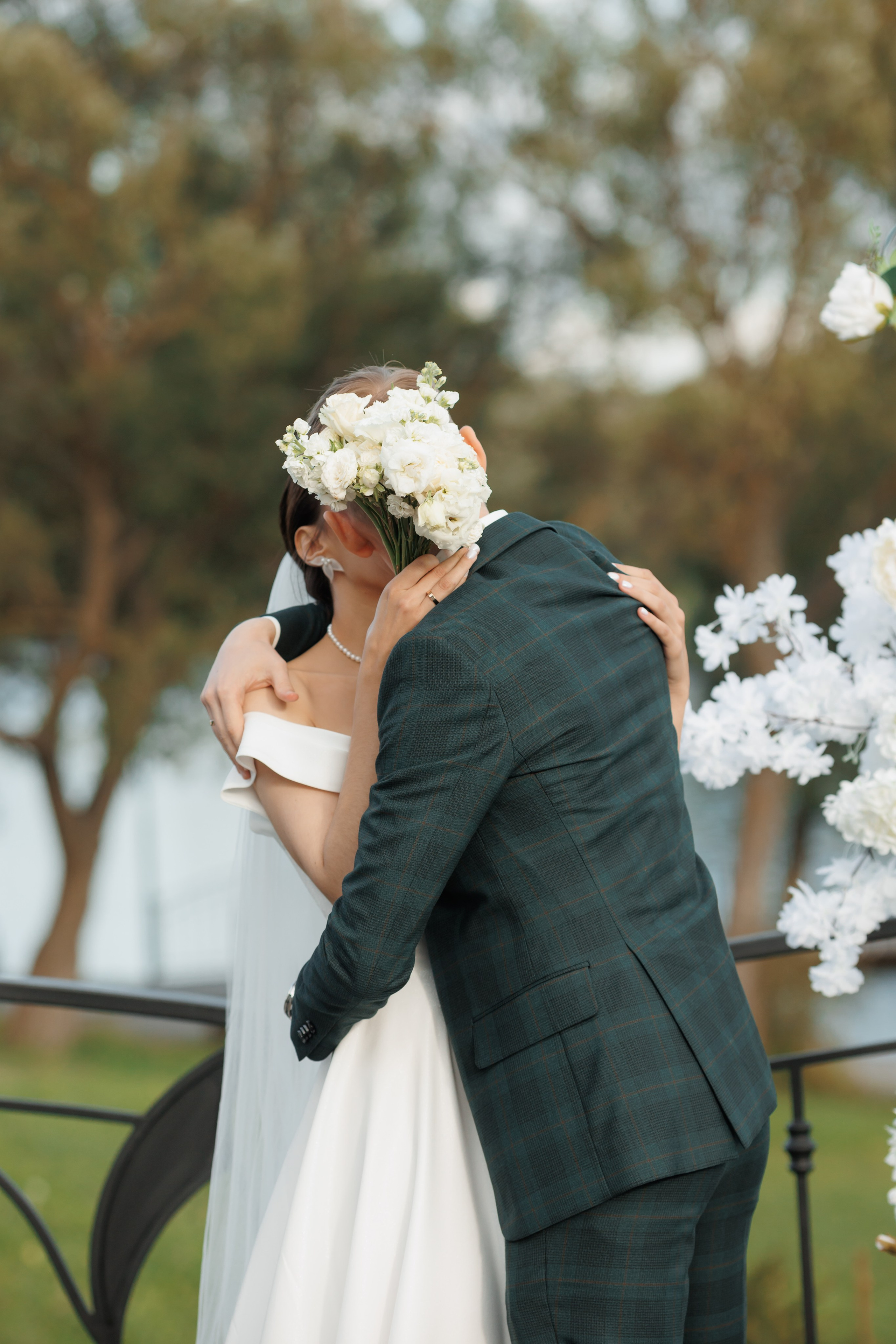 Регистрация в отеле Fish Point, ЗАГС Бутово, прогулка в Остафьево. Свадебный и репортажный фотограф (Москва, Королев и другие)